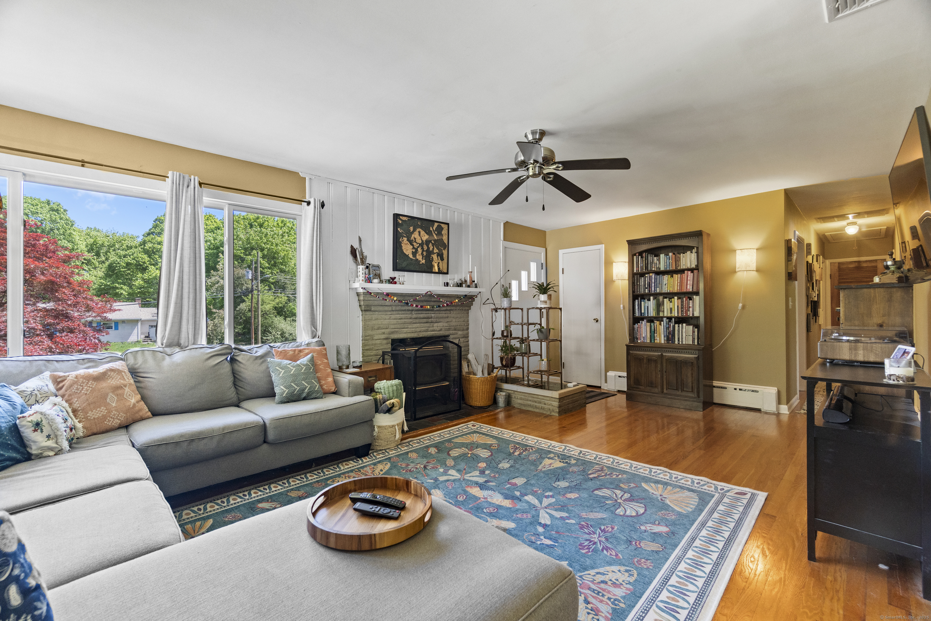 469 Wintergreen Avenue, Hamden, Connecticut image 3
