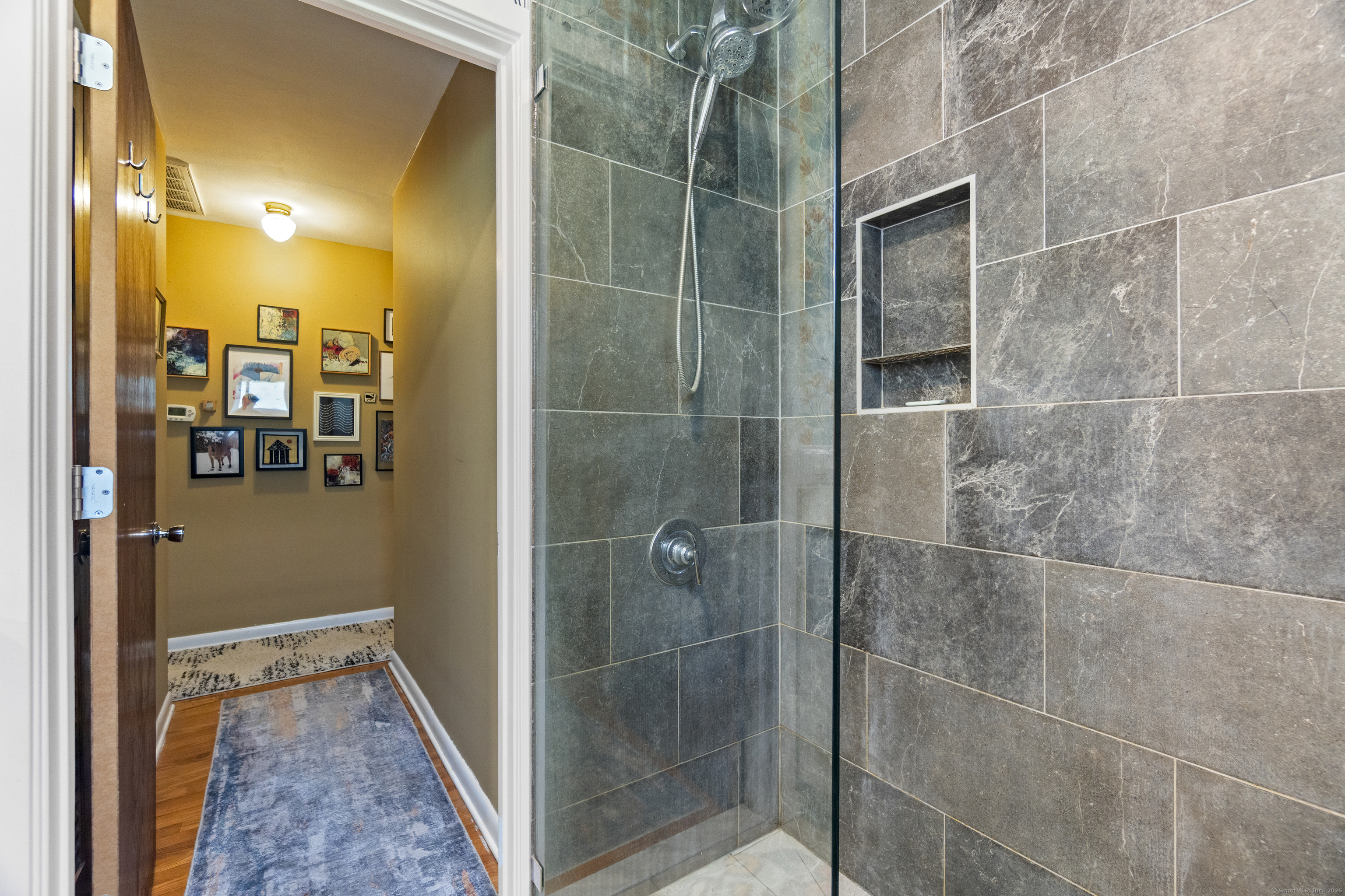 469 Wintergreen Avenue, Hamden, Connecticut image 11