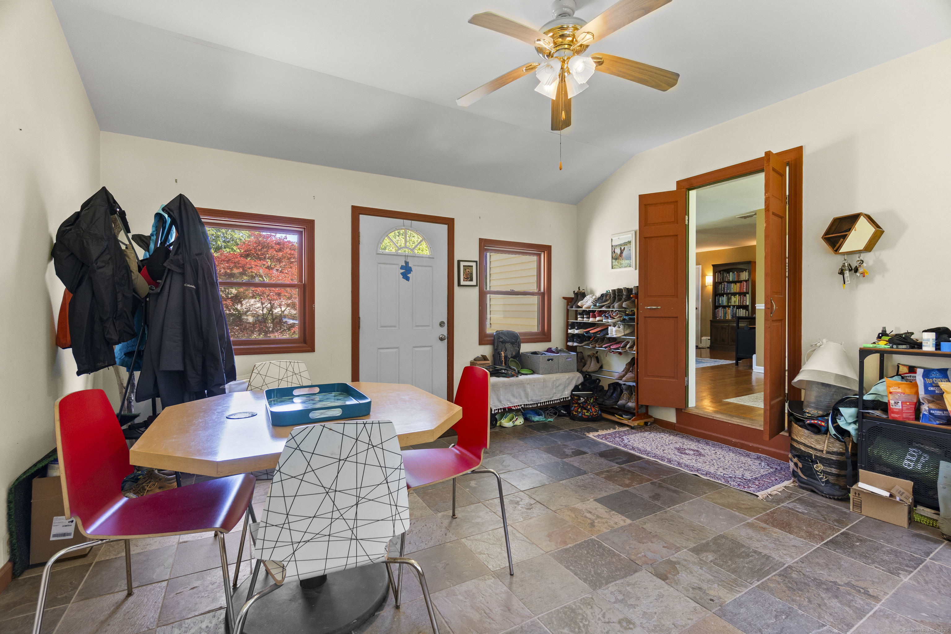 469 Wintergreen Avenue, Hamden, Connecticut image 7