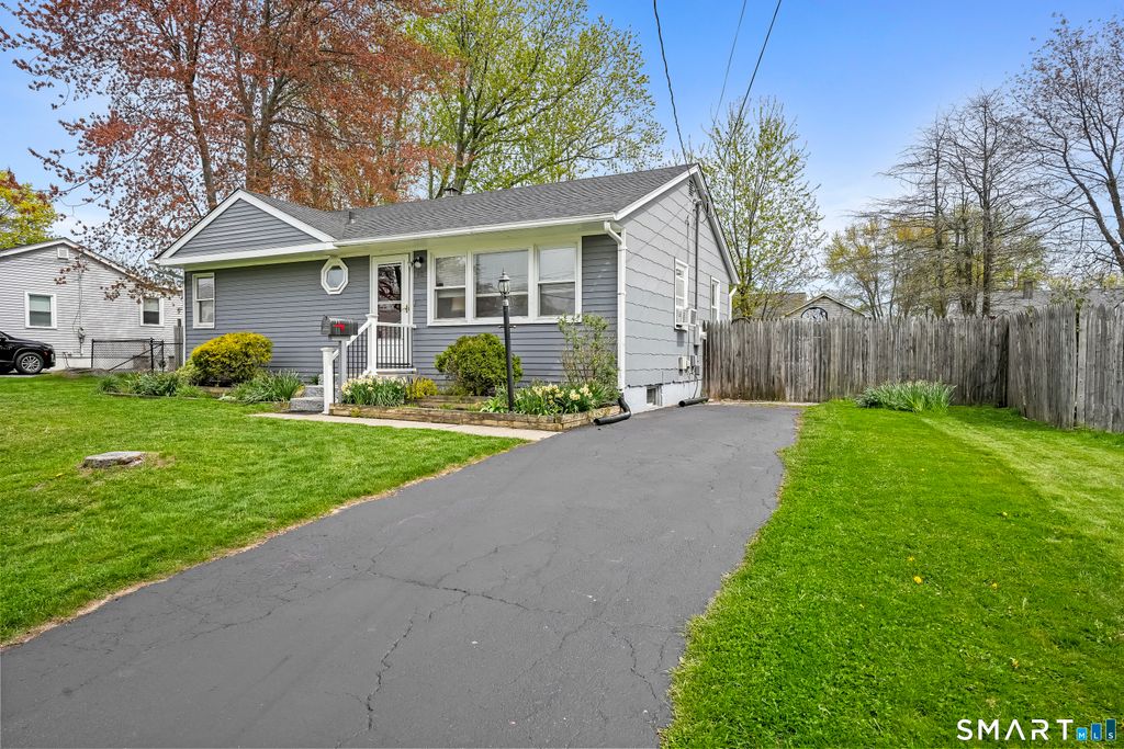 Photo of 40 Compass Lane, West Haven, CT 06516 (MLS # 24169563)