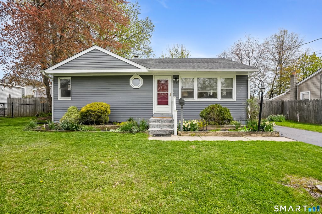 Photo of 40 Compass Lane, West Haven, CT 06516 (MLS # 24169563)