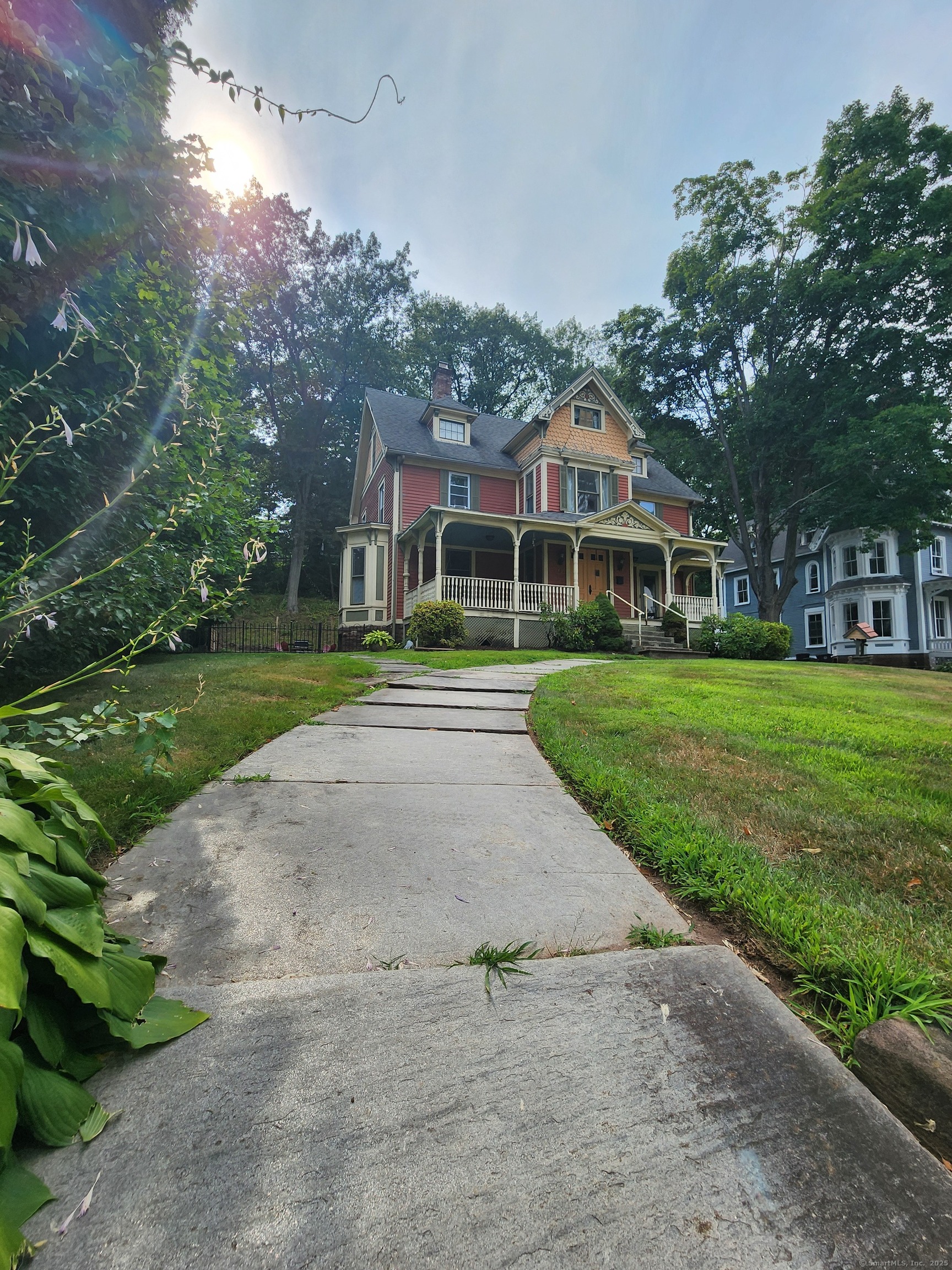15 Hillside Place