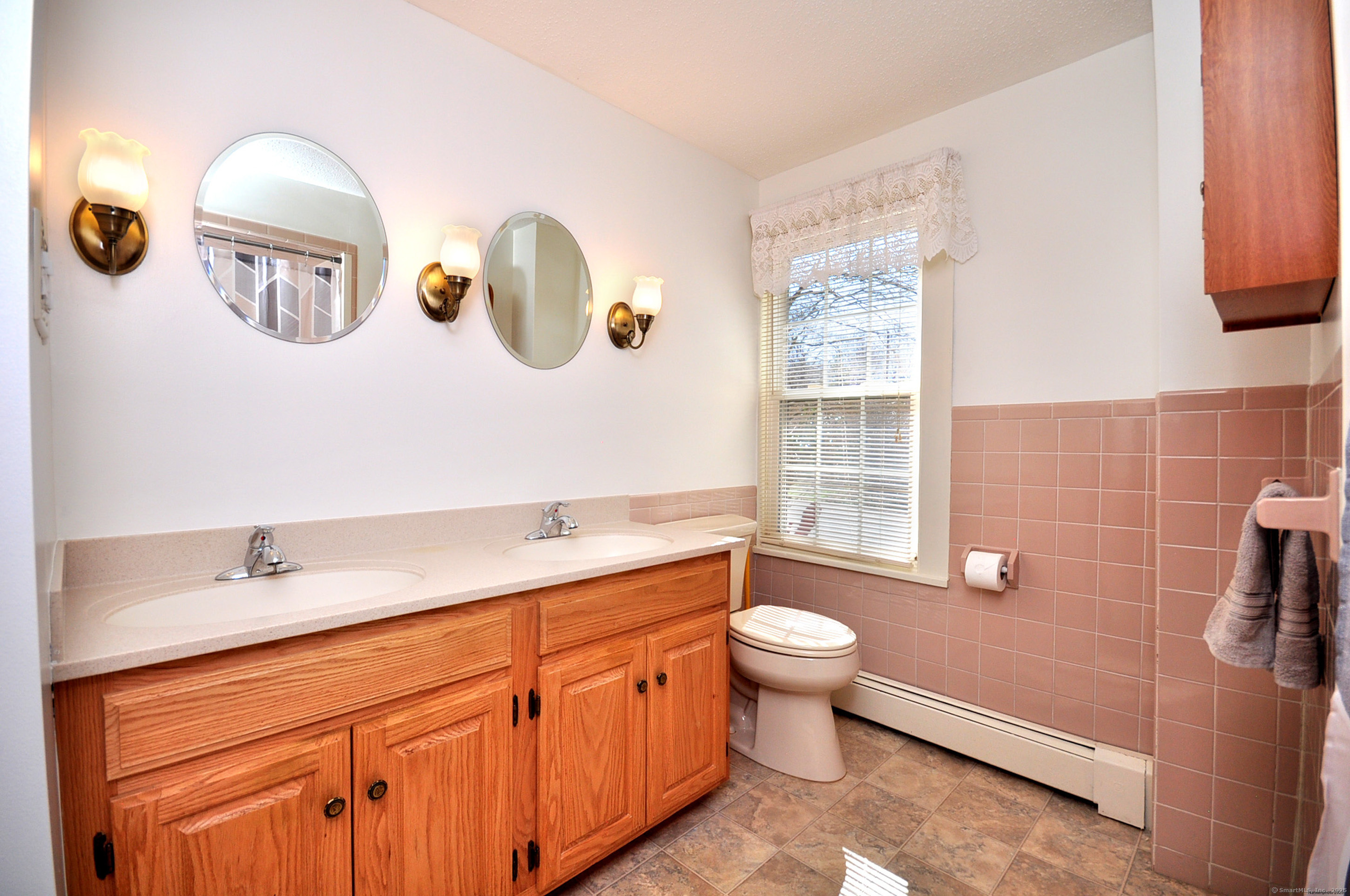 240 Prospect Hill Road, Windsor, Connecticut image 18