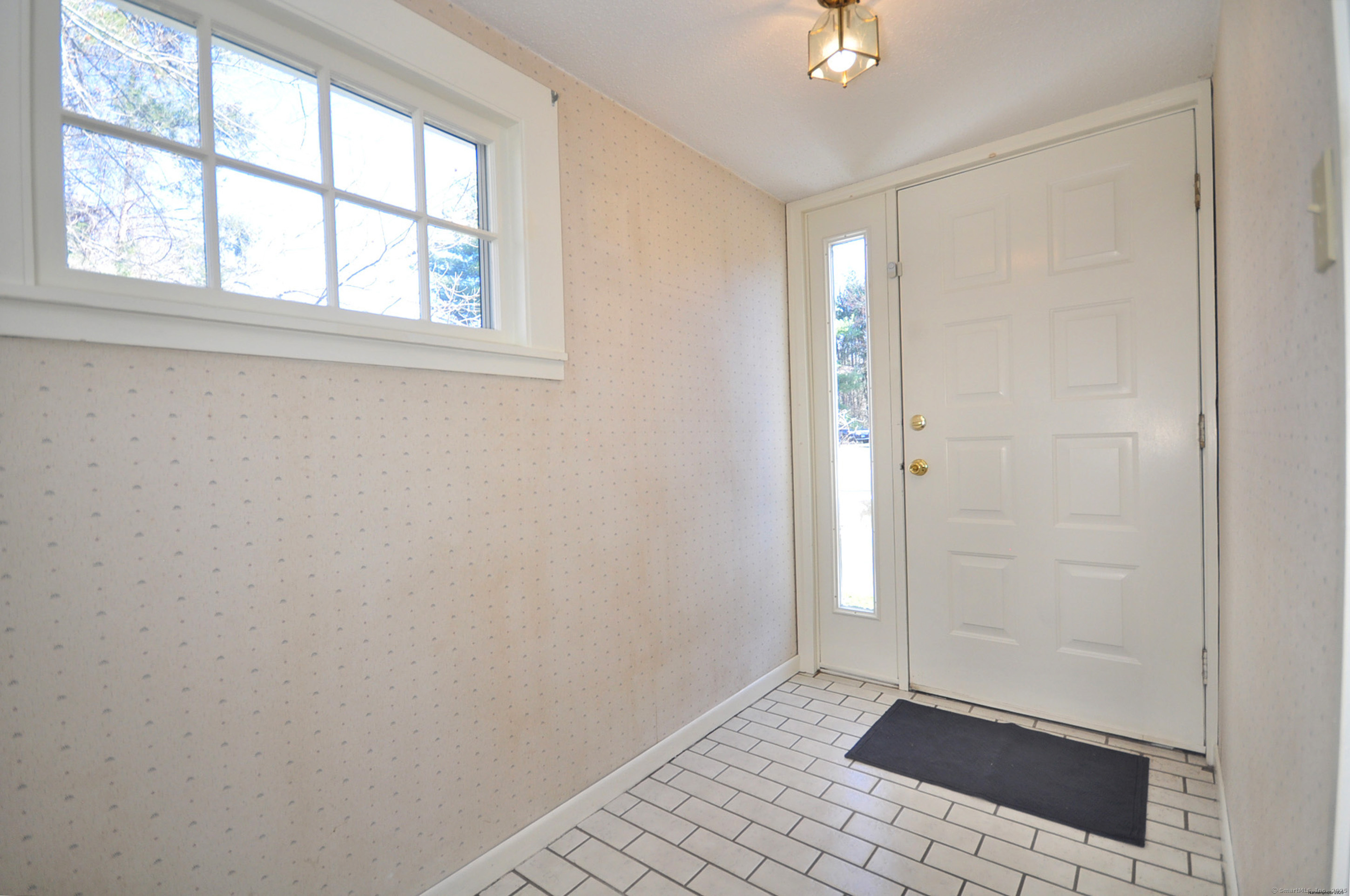 240 Prospect Hill Road, Windsor, Connecticut image 4