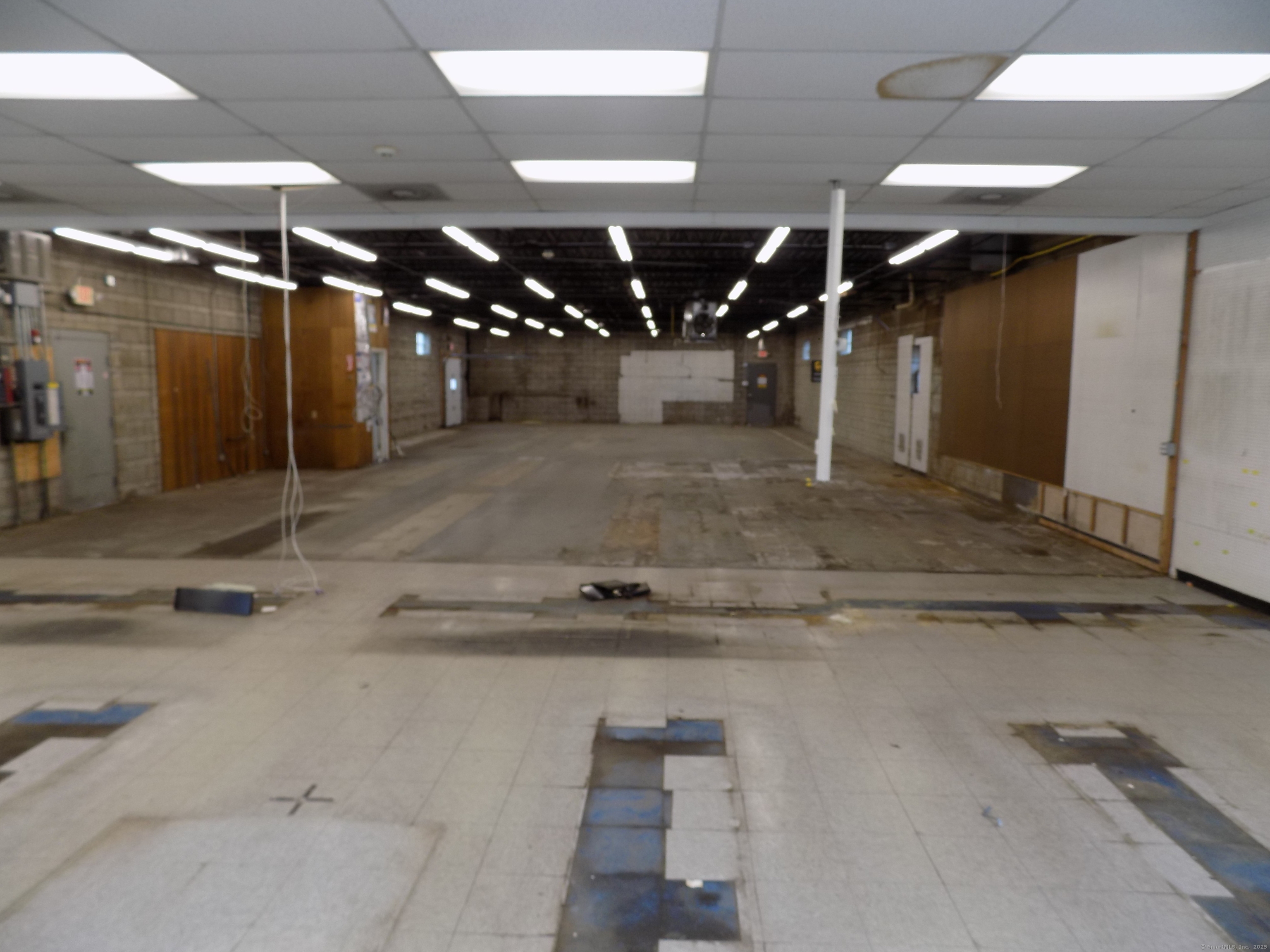 790 Farmington Avenue