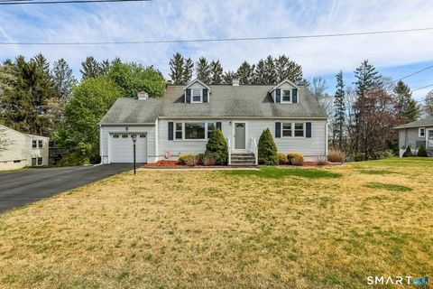 Photo of 6 Country Ridge Road, Danbury, CT 06811 (MLS # 24086234)