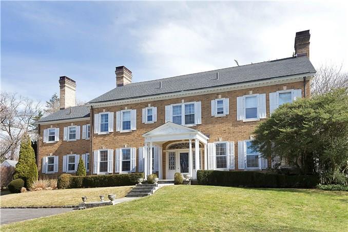 Photo 1 of 111 Park Avenue, Greenwich, Connecticut, $5,900,000, Web #: 99136161