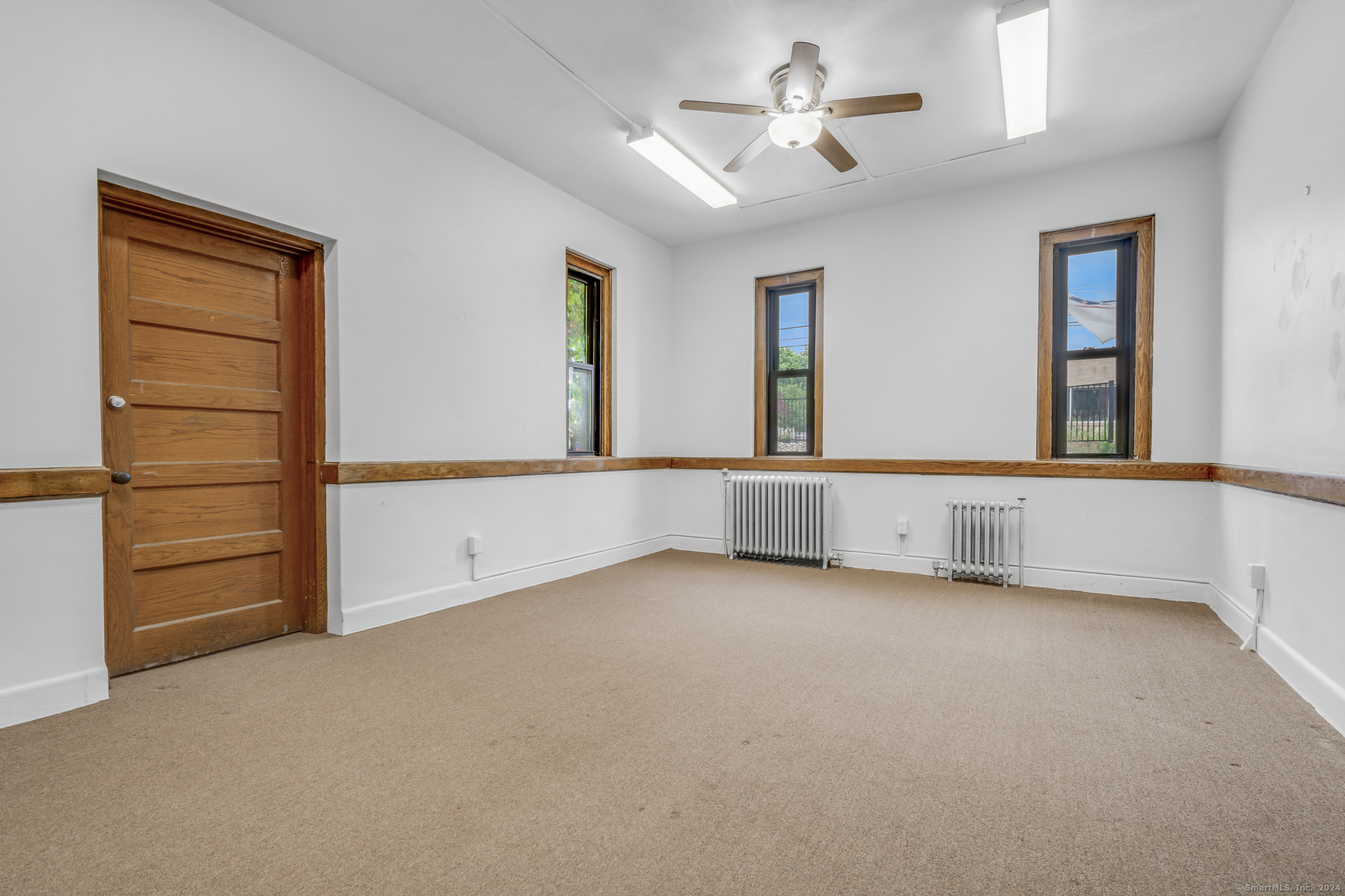 Manchester, Connecticut 06040, United States, ,Residential,Active,38721