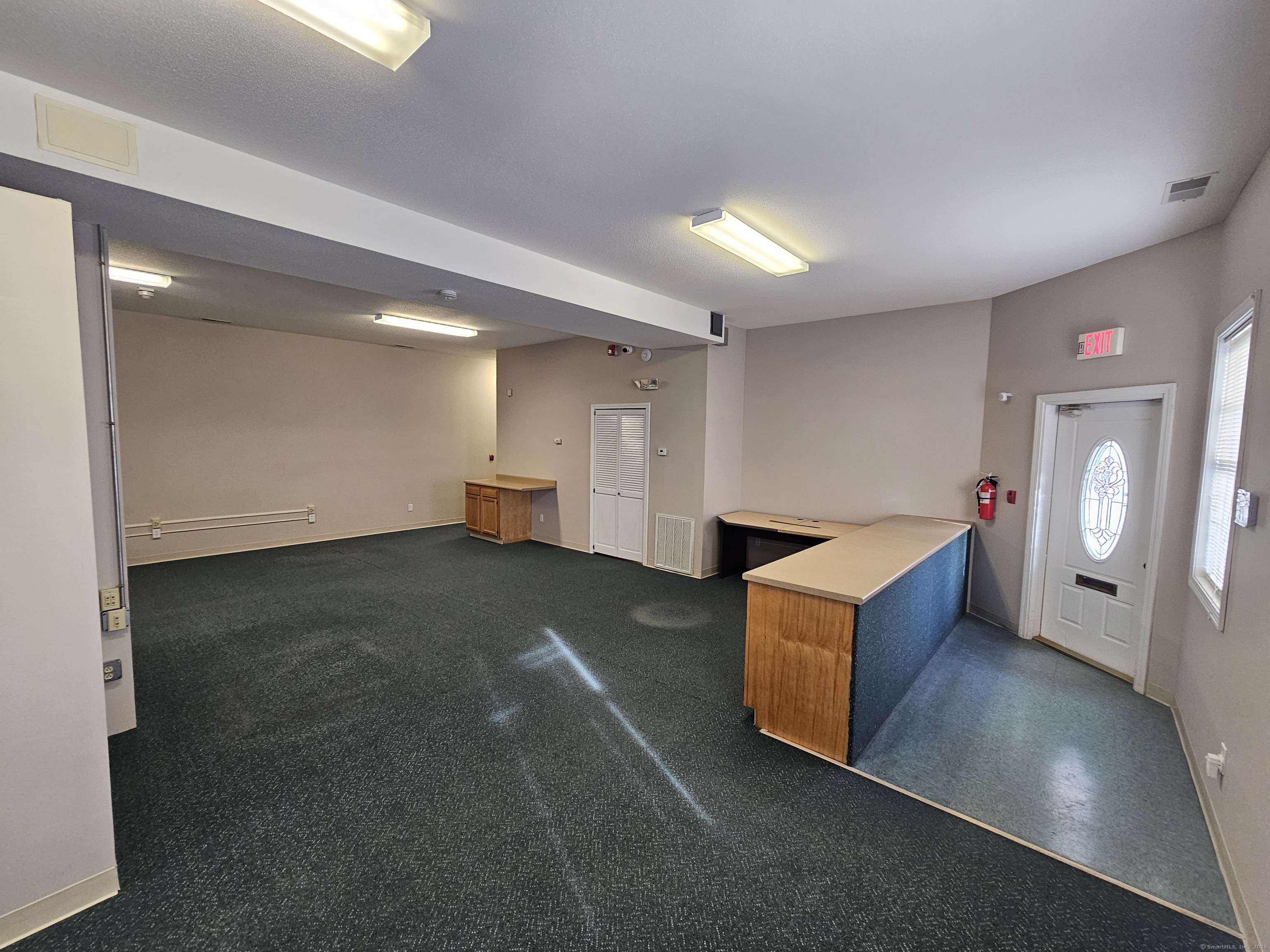 979 Farmington Avenue 1F