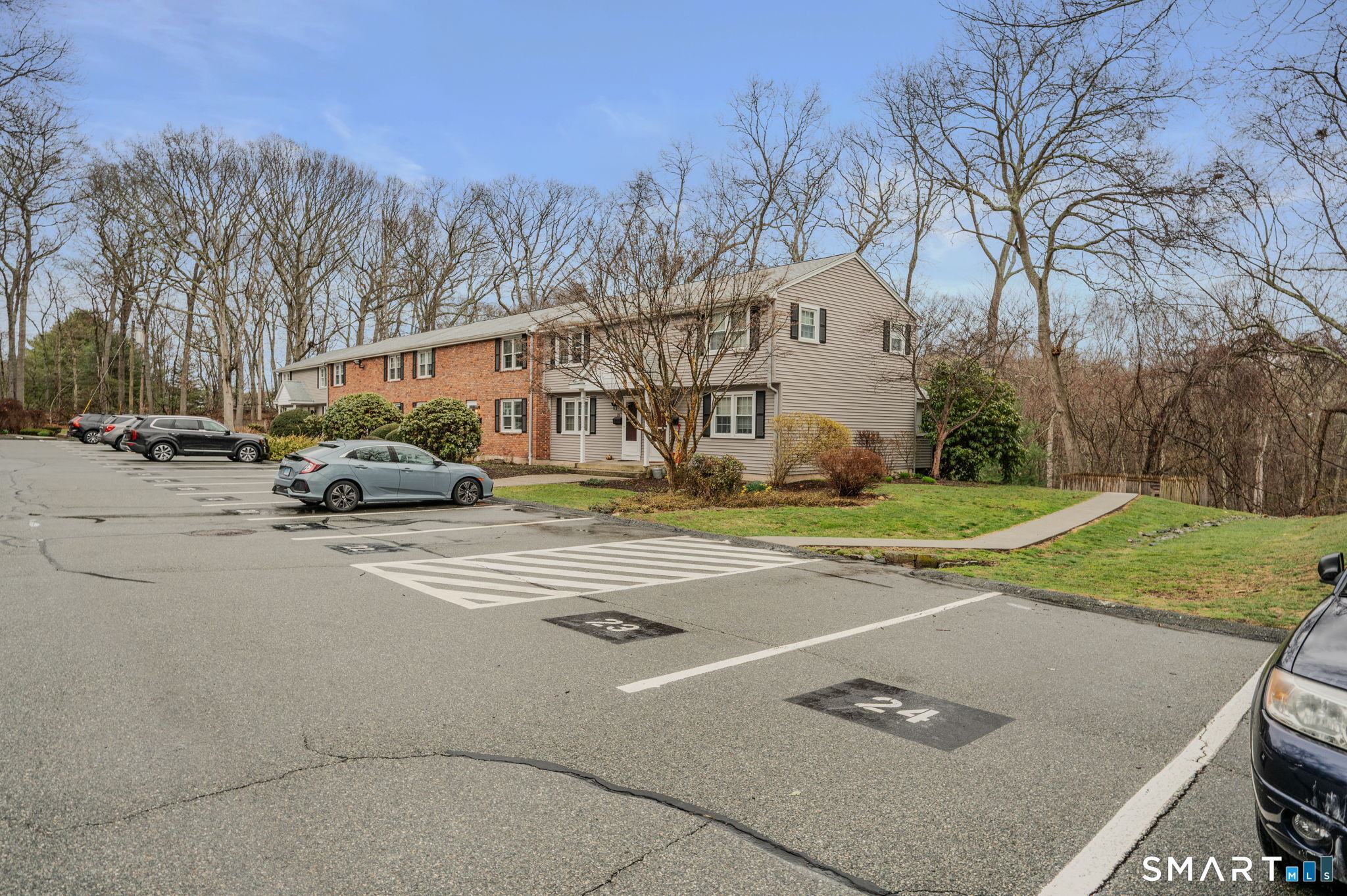 81 East Pattagansett Road 24