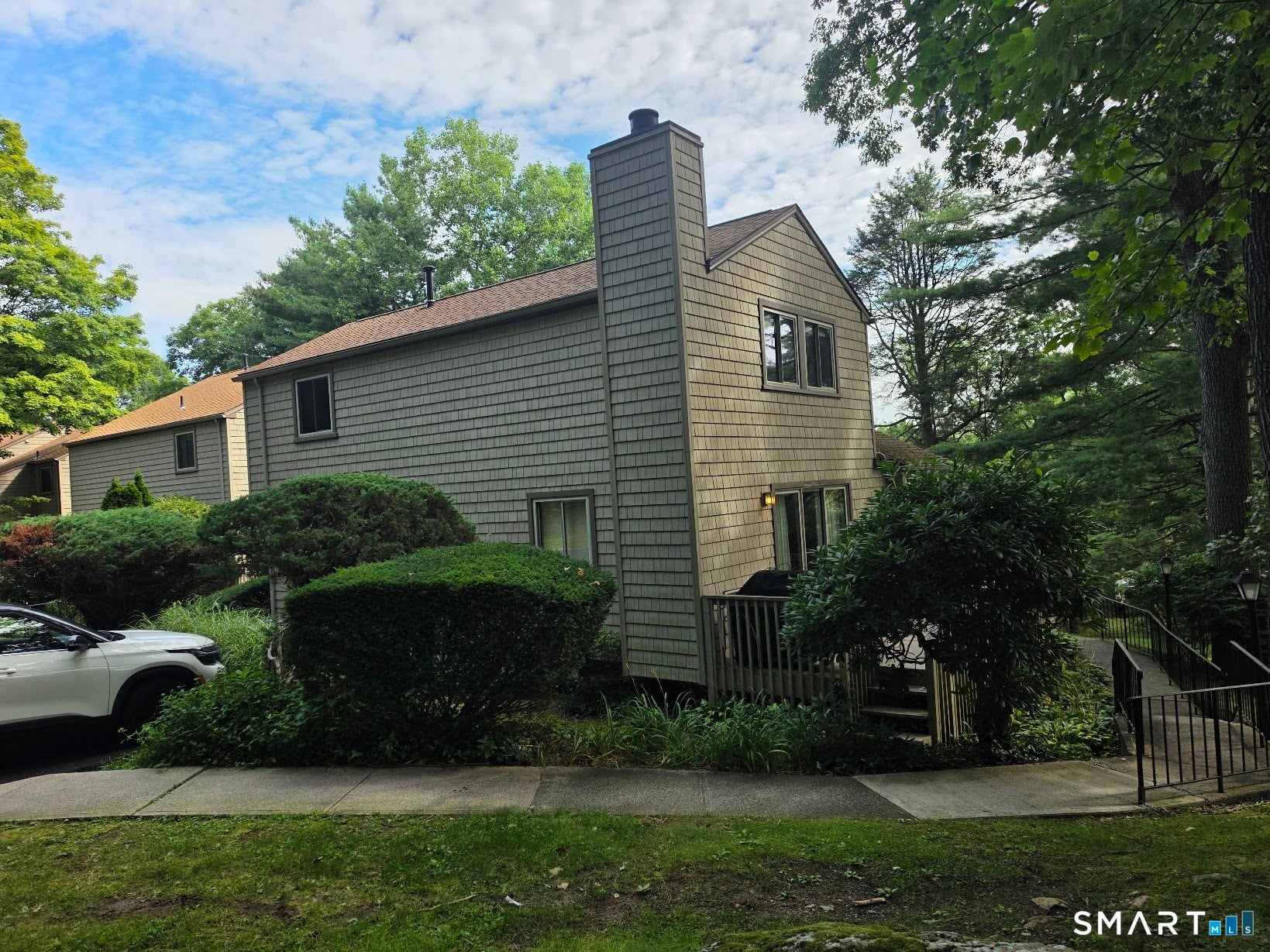 17 Pine Needle Drive C