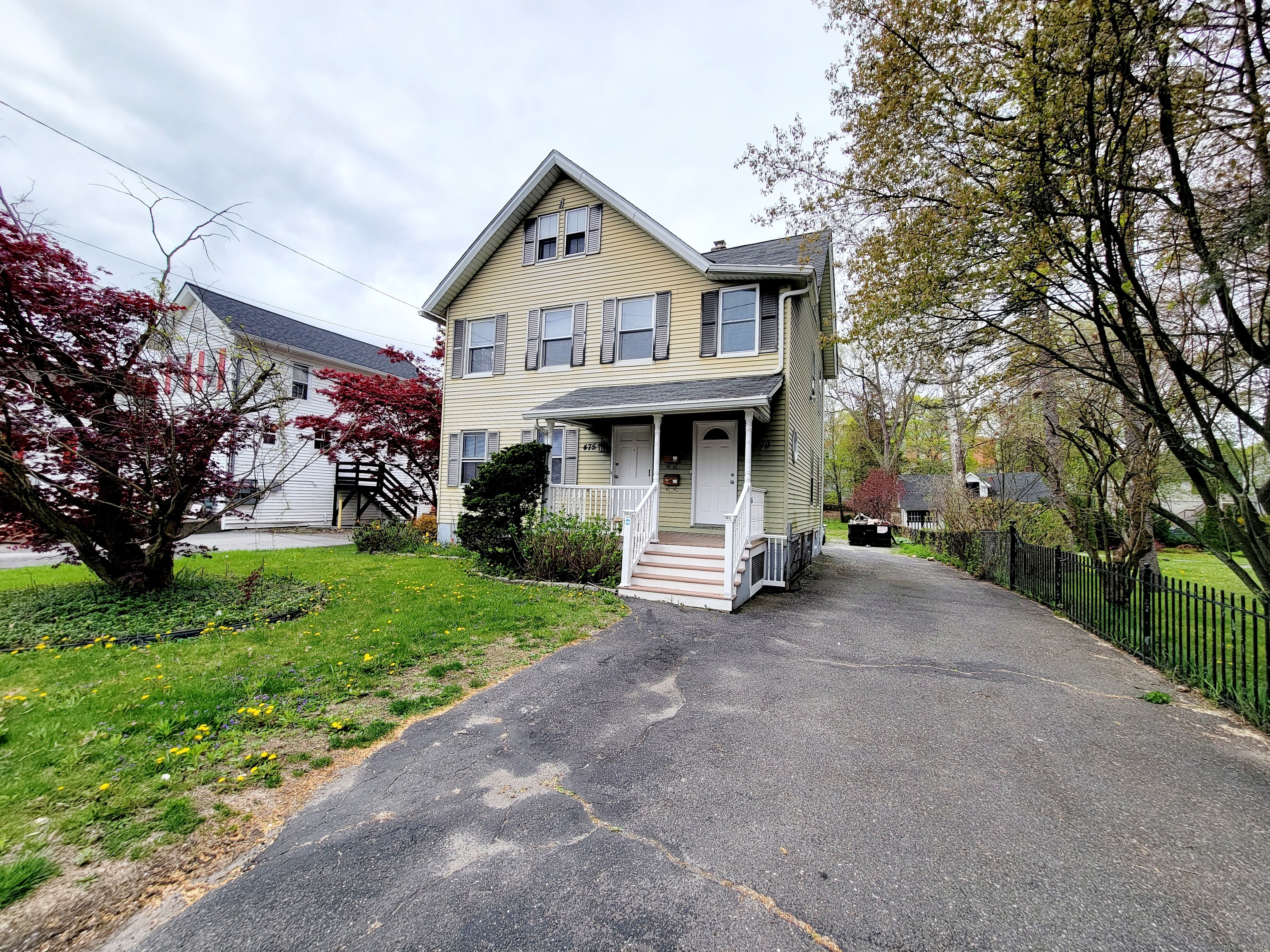 Rental Property at 475 Prospect Street 1Fl, Torrington, Connecticut - Bedrooms: 2 
Bathrooms: 1 
Rooms: 5  - $1,700 MO.