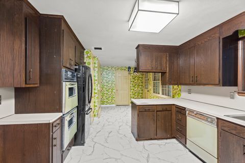 Tiny photo for 8 Roberts Road, Bloomfield, CT 06002 (MLS # 24128363)