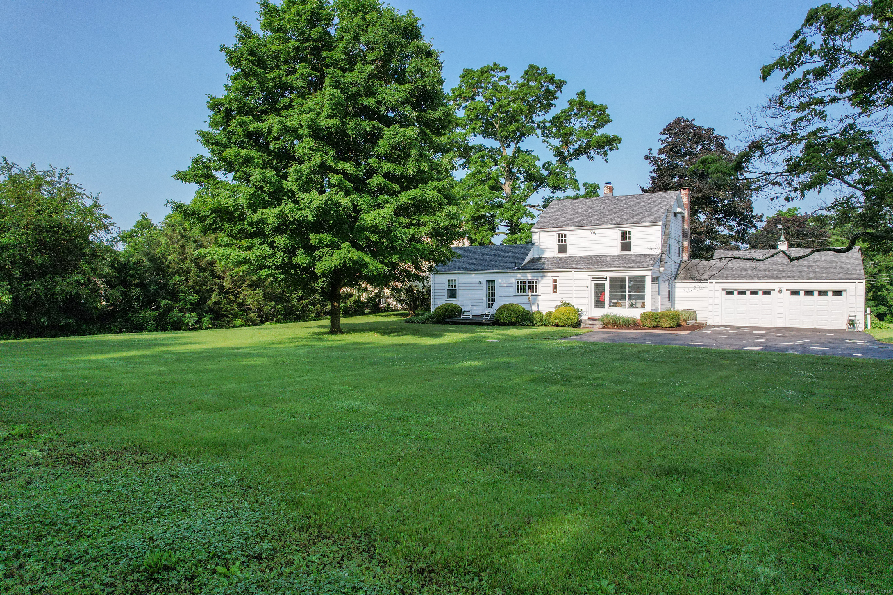 North Haven, Connecticut 06473, United States, 3 Bedrooms Bedrooms, ,2 BathroomsBathrooms,Residential,Pending,152307