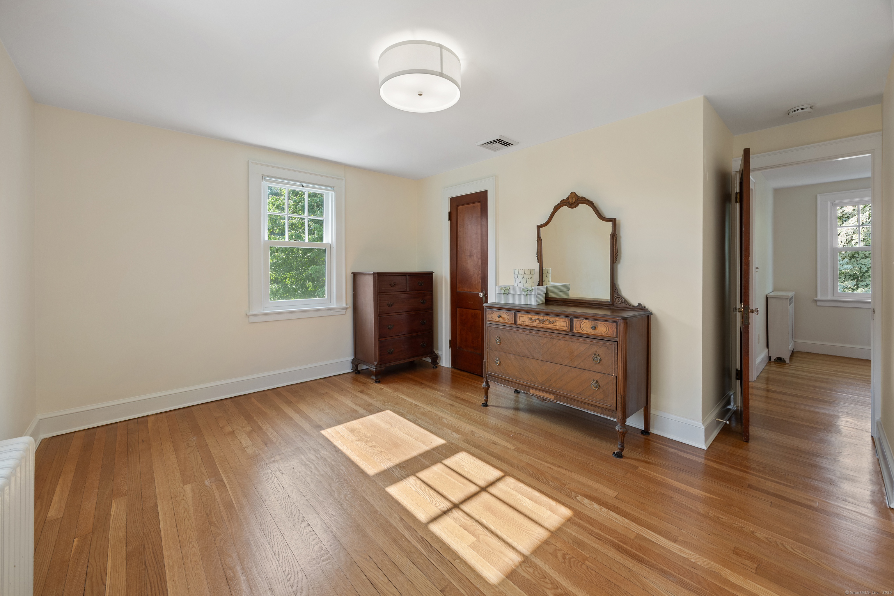 North Haven, Connecticut 06473, United States, 3 Bedrooms Bedrooms, ,2 BathroomsBathrooms,Residential,Pending,152307