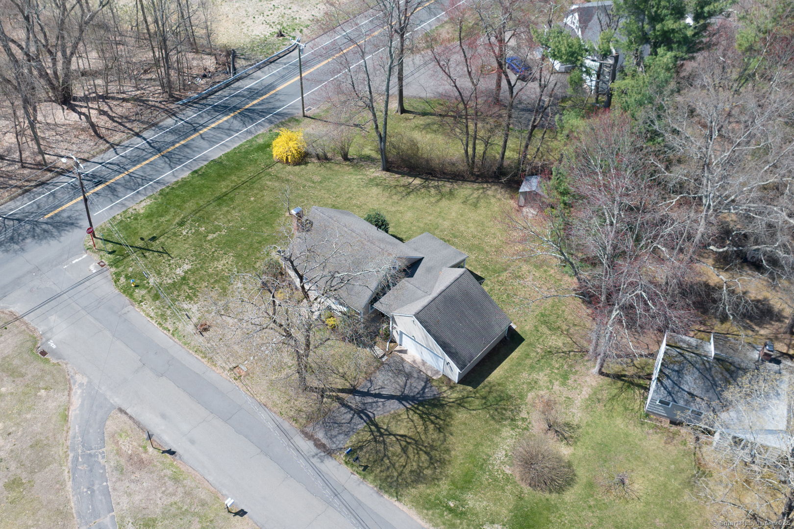 8 Lynwood Drive, Southington, Connecticut image 5