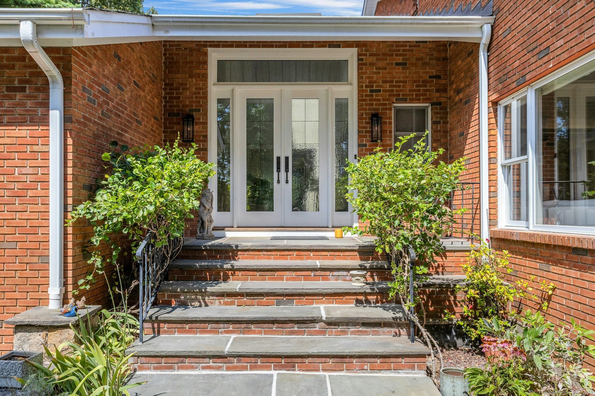 25 Cogswell Lane