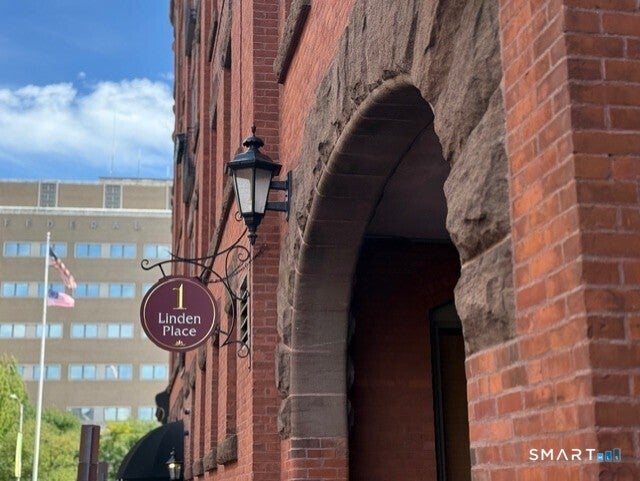 1 Linden Place 406