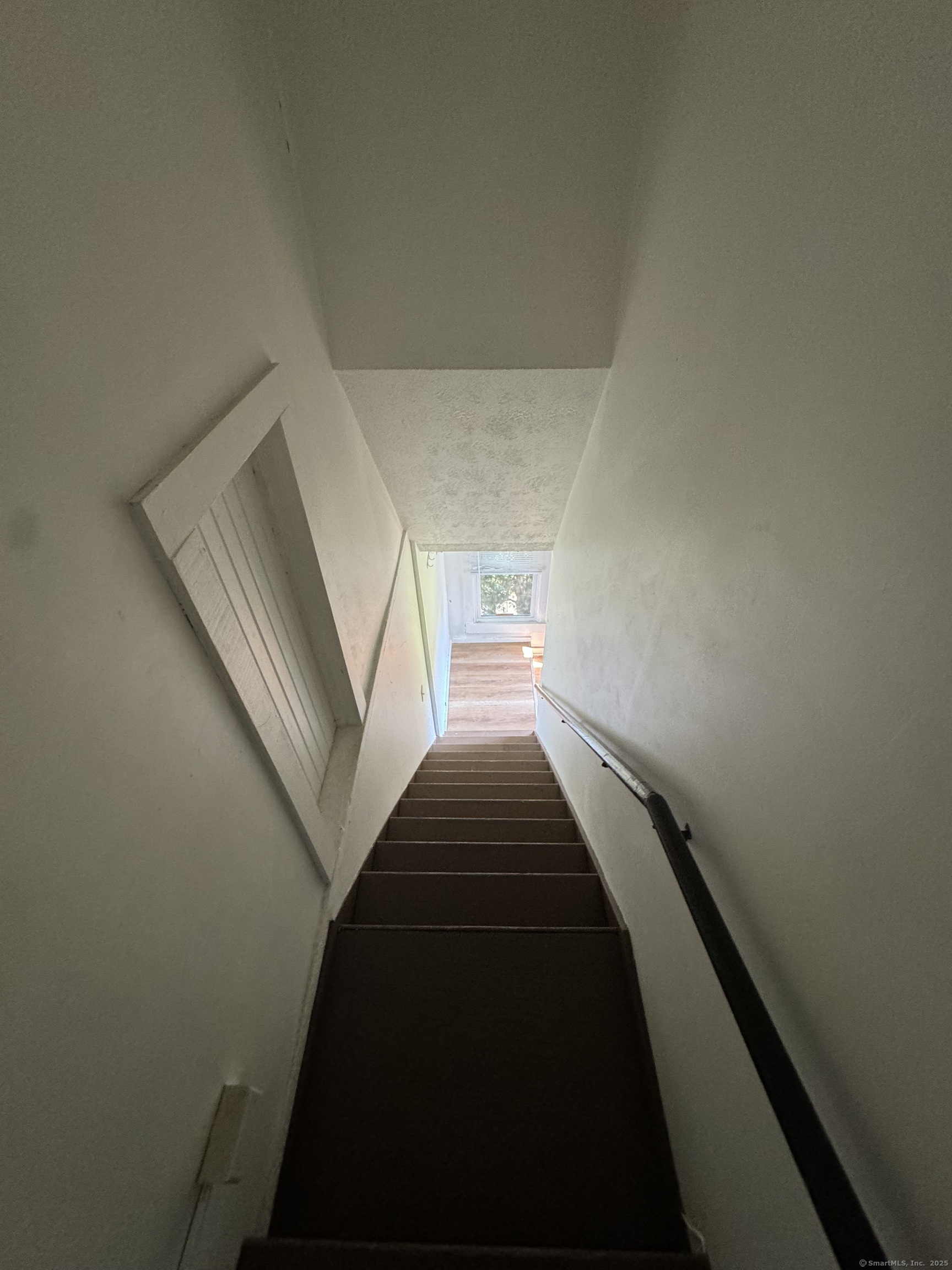 Manchester, Connecticut 06042, United States, 4 Bedrooms Bedrooms, ,2 BathroomsBathrooms,Residential,Active,115068