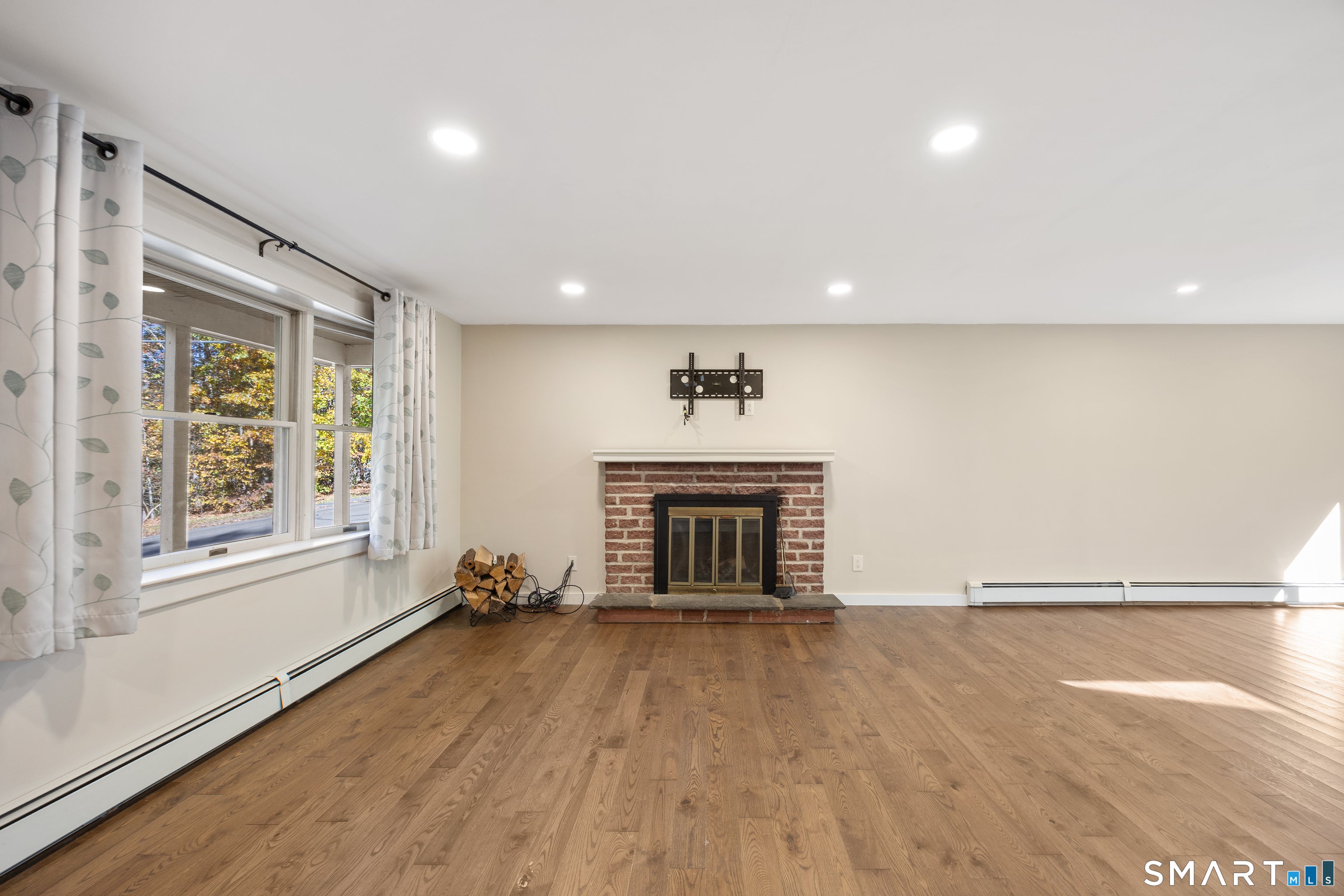 15 Ash Drive