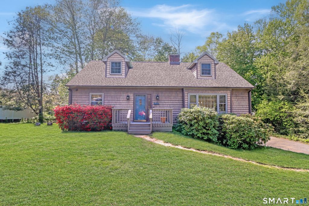 Photo of 6 Brookdale Lane, Brookfield, CT 06804 (MLS # 24169426)