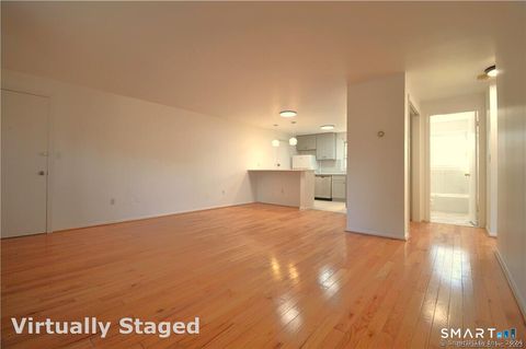 Photo of 5 Grandview Drive #13D, Farmington, CT 06032 (MLS # 24166026)