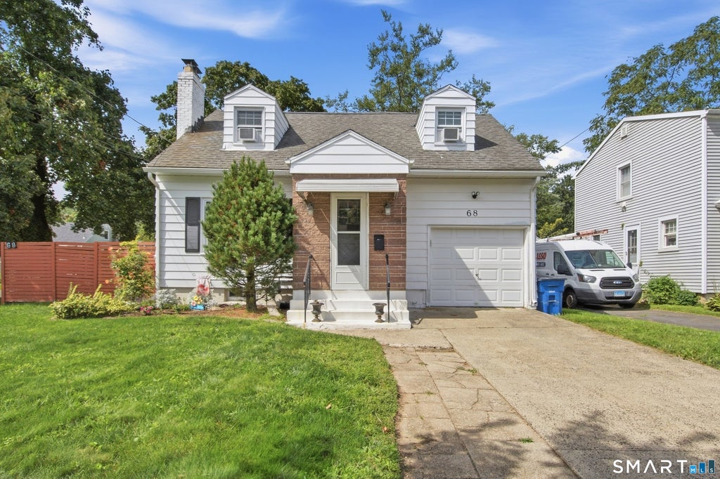 Photo of 68 Beverly Road, New Haven, CT 06515 (MLS # 24207385)