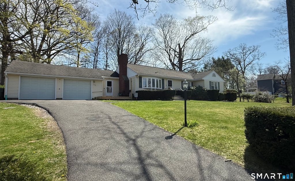 Photo of 10 Cedar Street, Danbury, CT 06811 (MLS # 24167317)