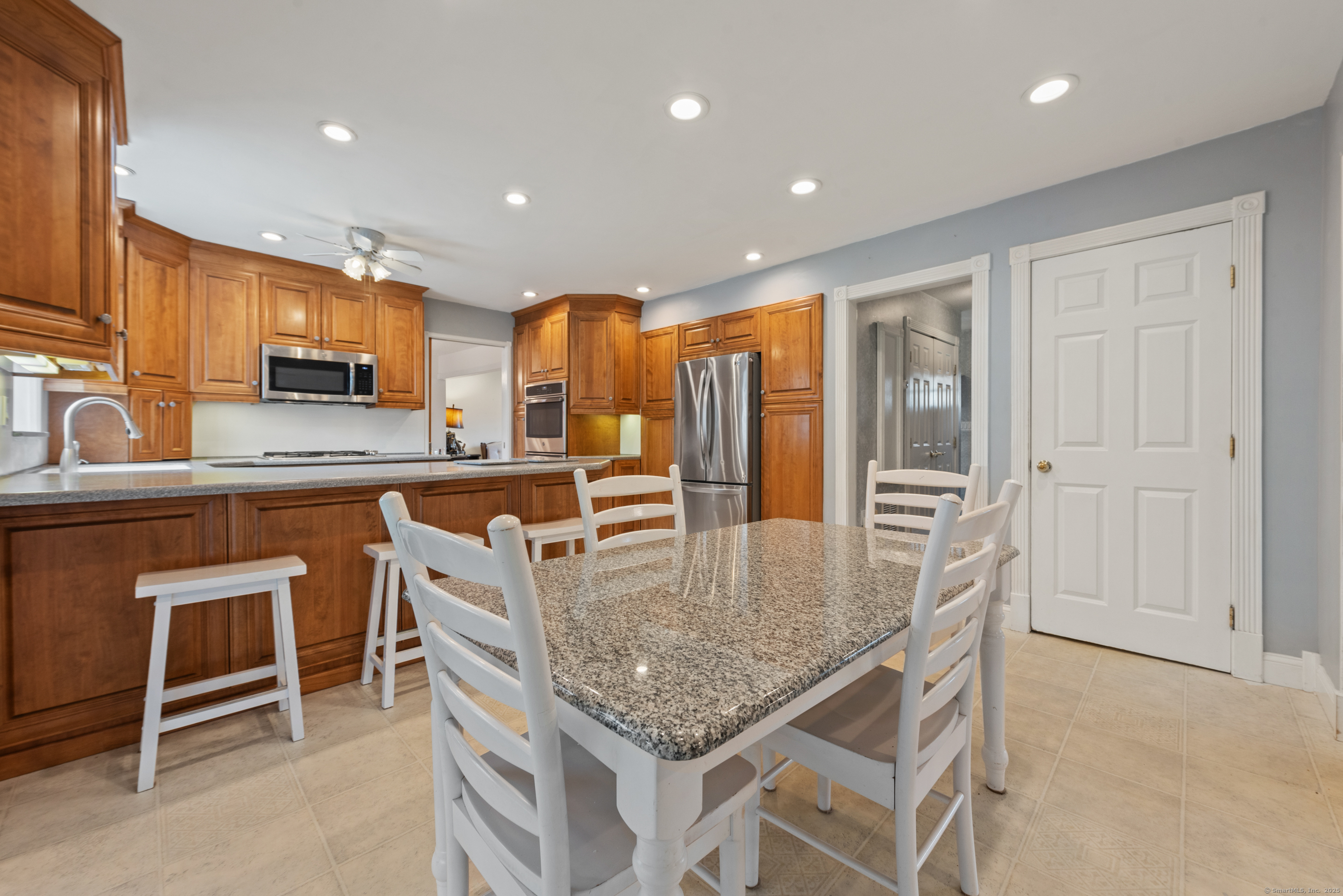 154 Rock Road, North Haven, Connecticut image 12