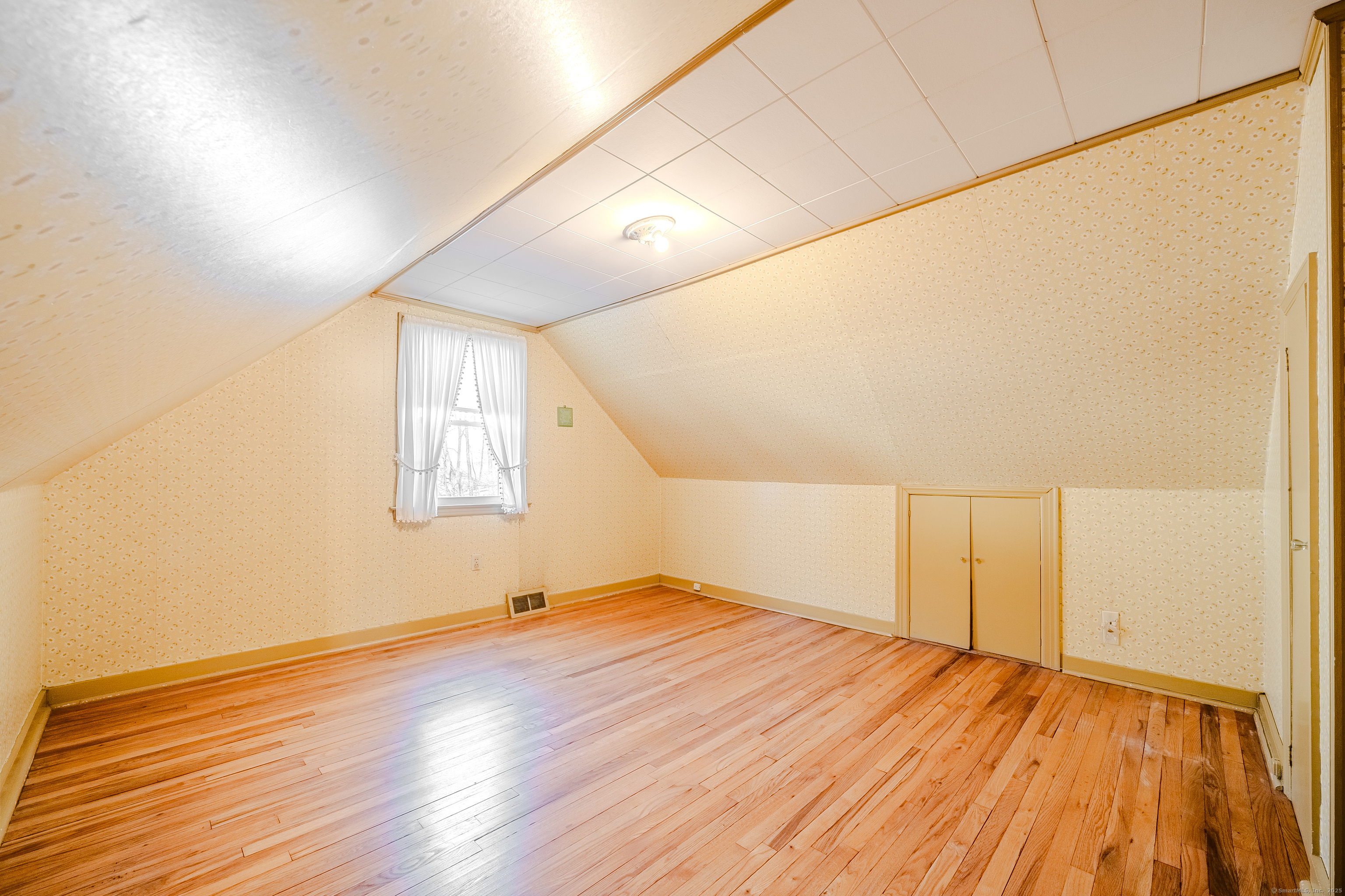 10 Lorenzo Place, Bristol, Connecticut image 11