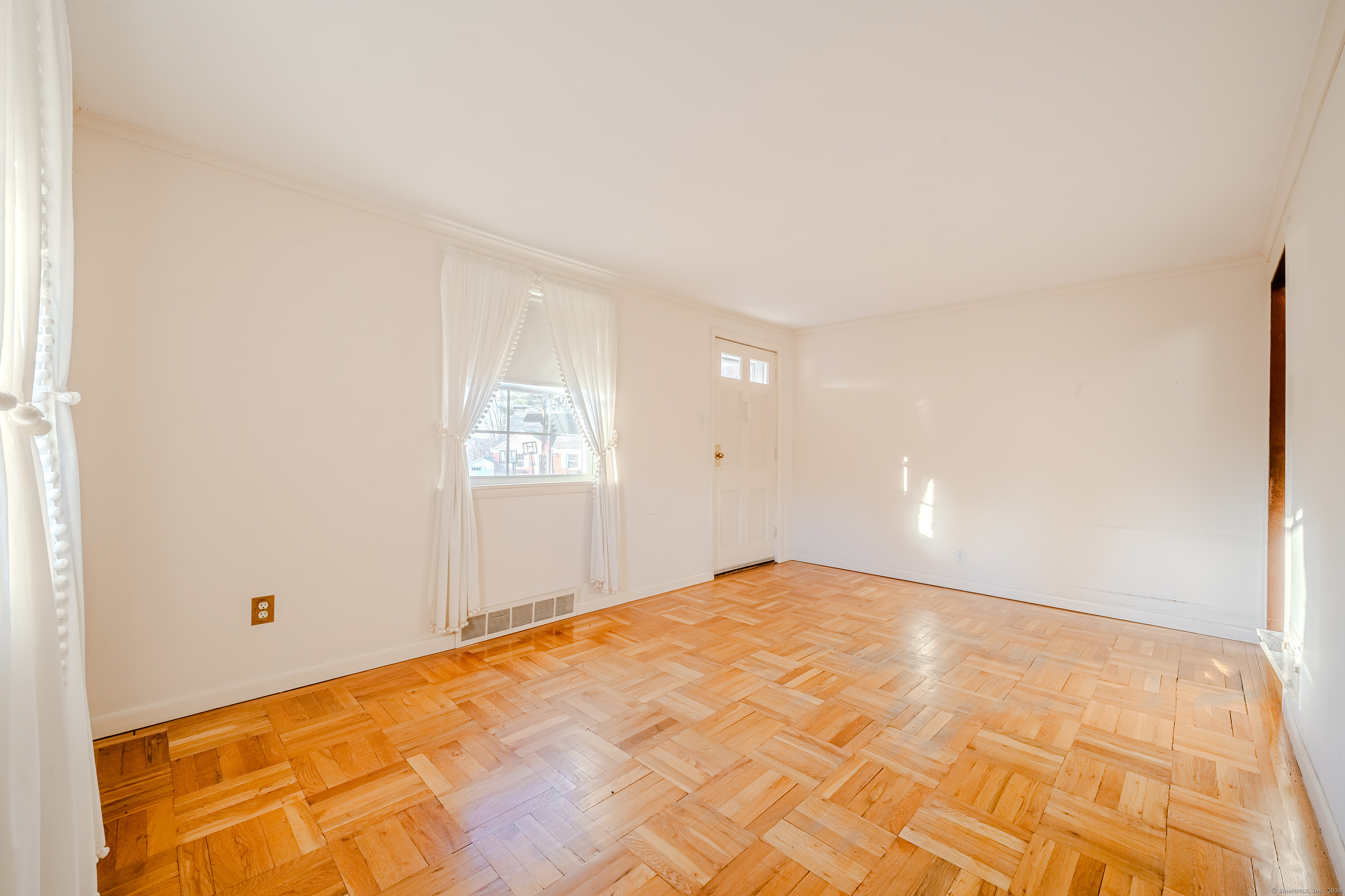 10 Lorenzo Place, Bristol, Connecticut image 9