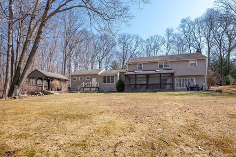 A home in Killingworth