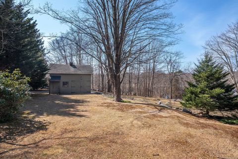 A home in Killingworth