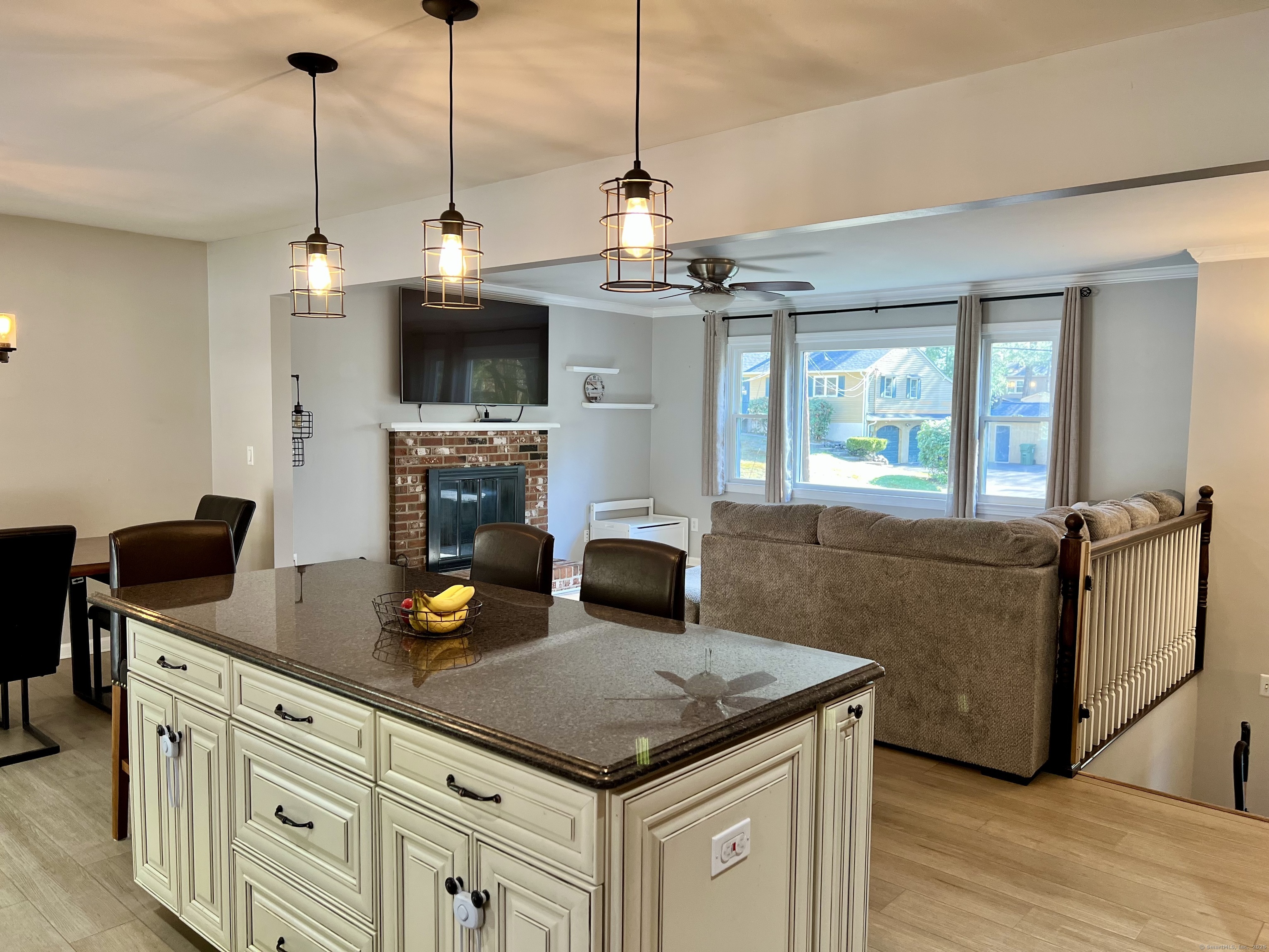 100 Orleans Drive, Bristol, Connecticut image 10
