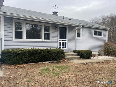 16 Bluff Road Ledyard CT 06335