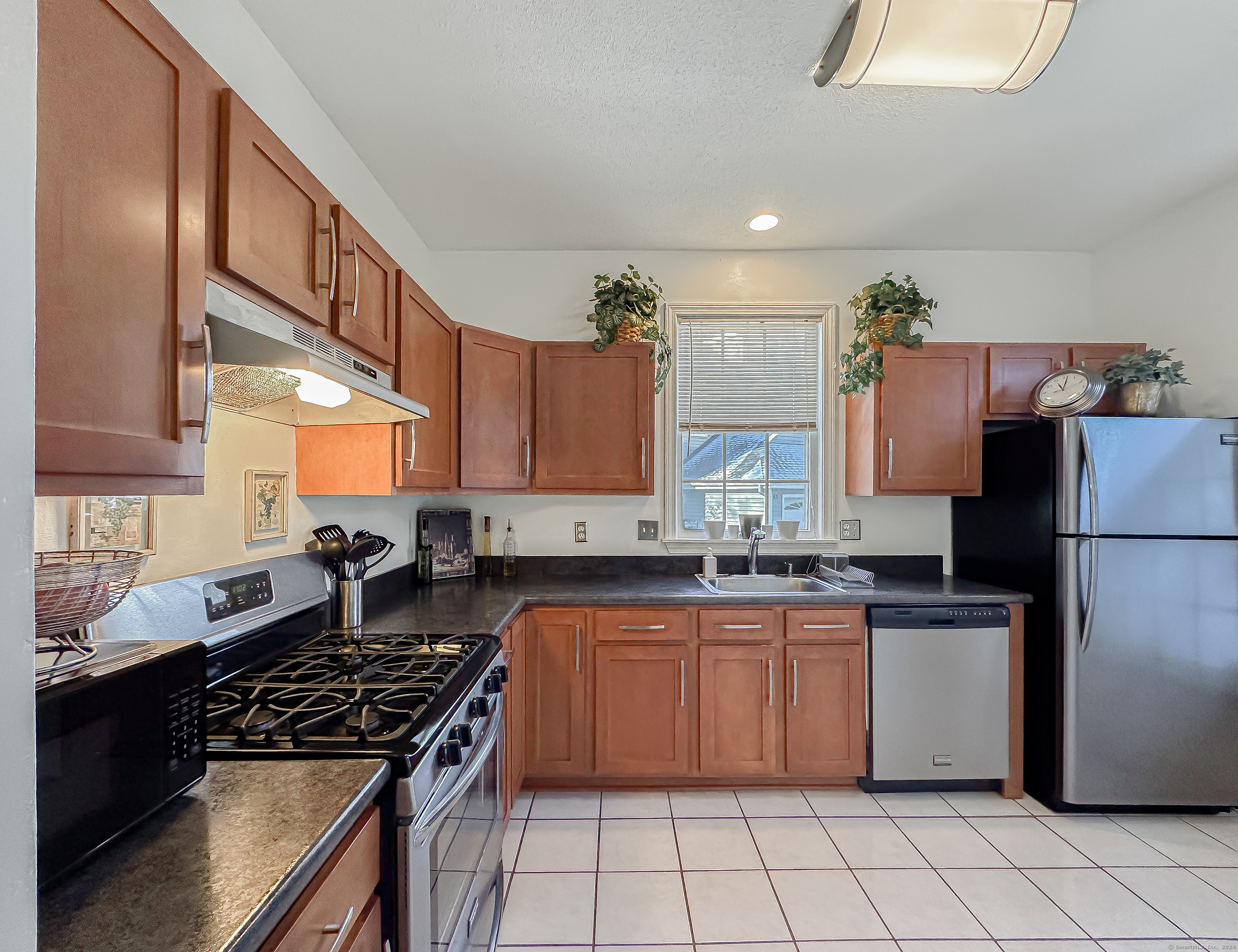 101 Madeline Avenue #APT 63, Waterbury, Connecticut image 10
