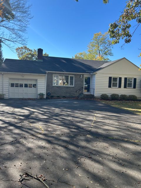 Photo of 2536 Boston Post Road, Darien, CT 06820 (MLS # 24135243)