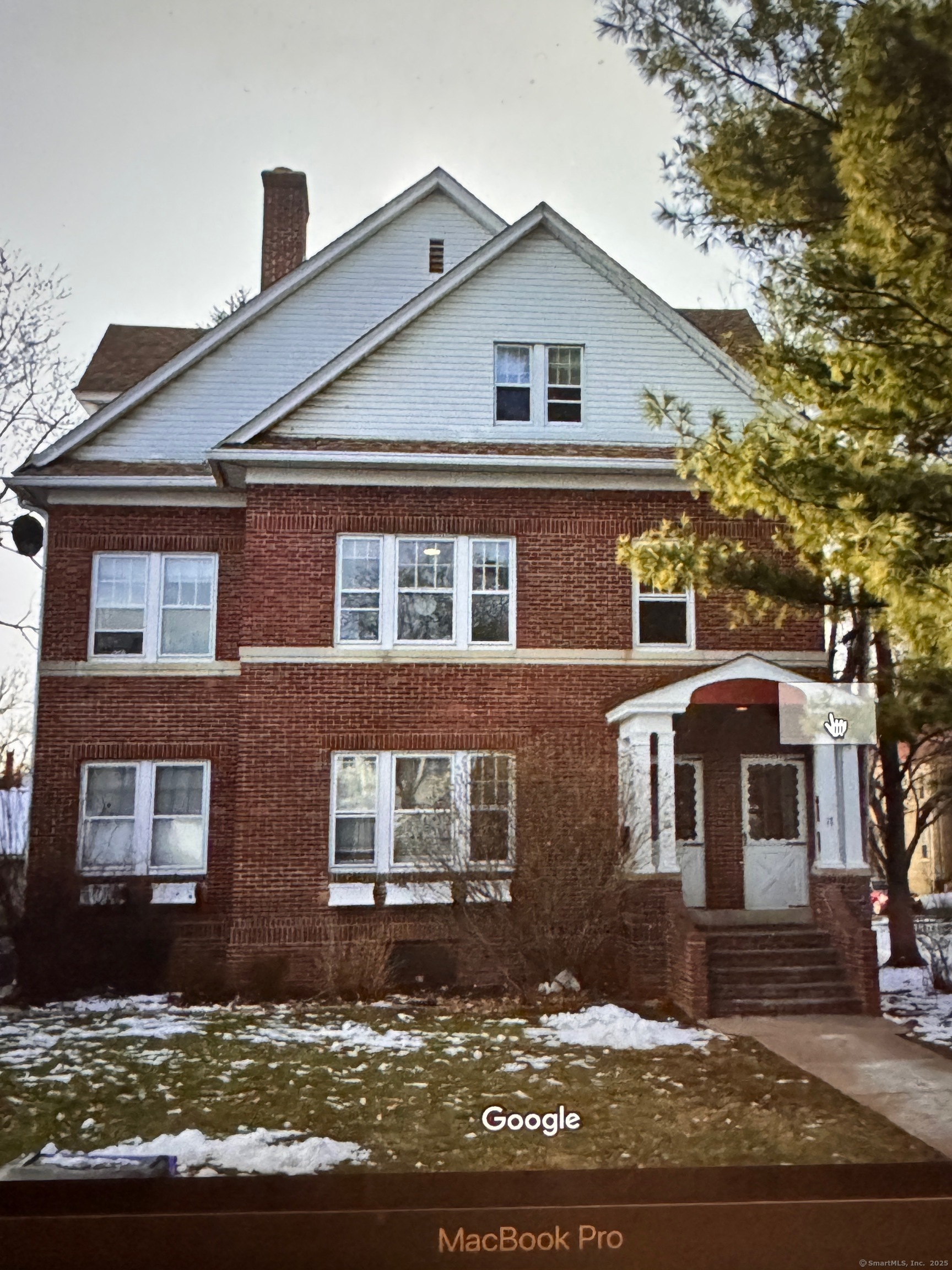 Property for Sale at Maplewood Avenue, West Hartford, Connecticut - Bedrooms: 7 
Bathrooms: 3 
Rooms: 19  - $849,000