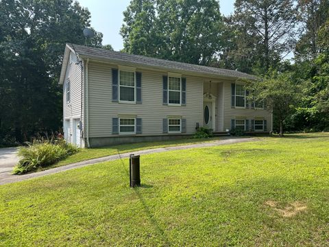 11 Lee Road Lisbon CT 06351