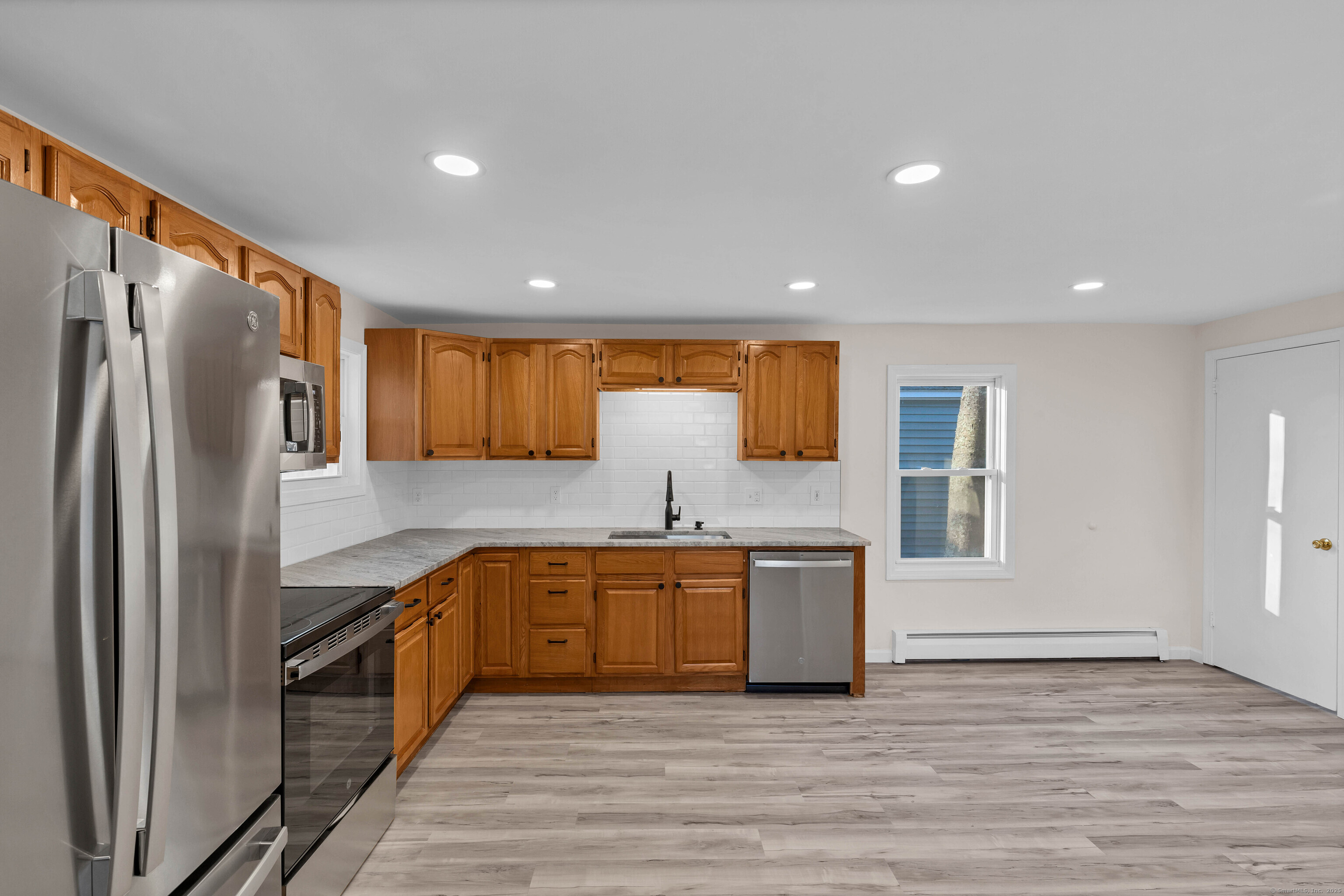 41 Maple Avenue Extension, Montville, Connecticut image 18