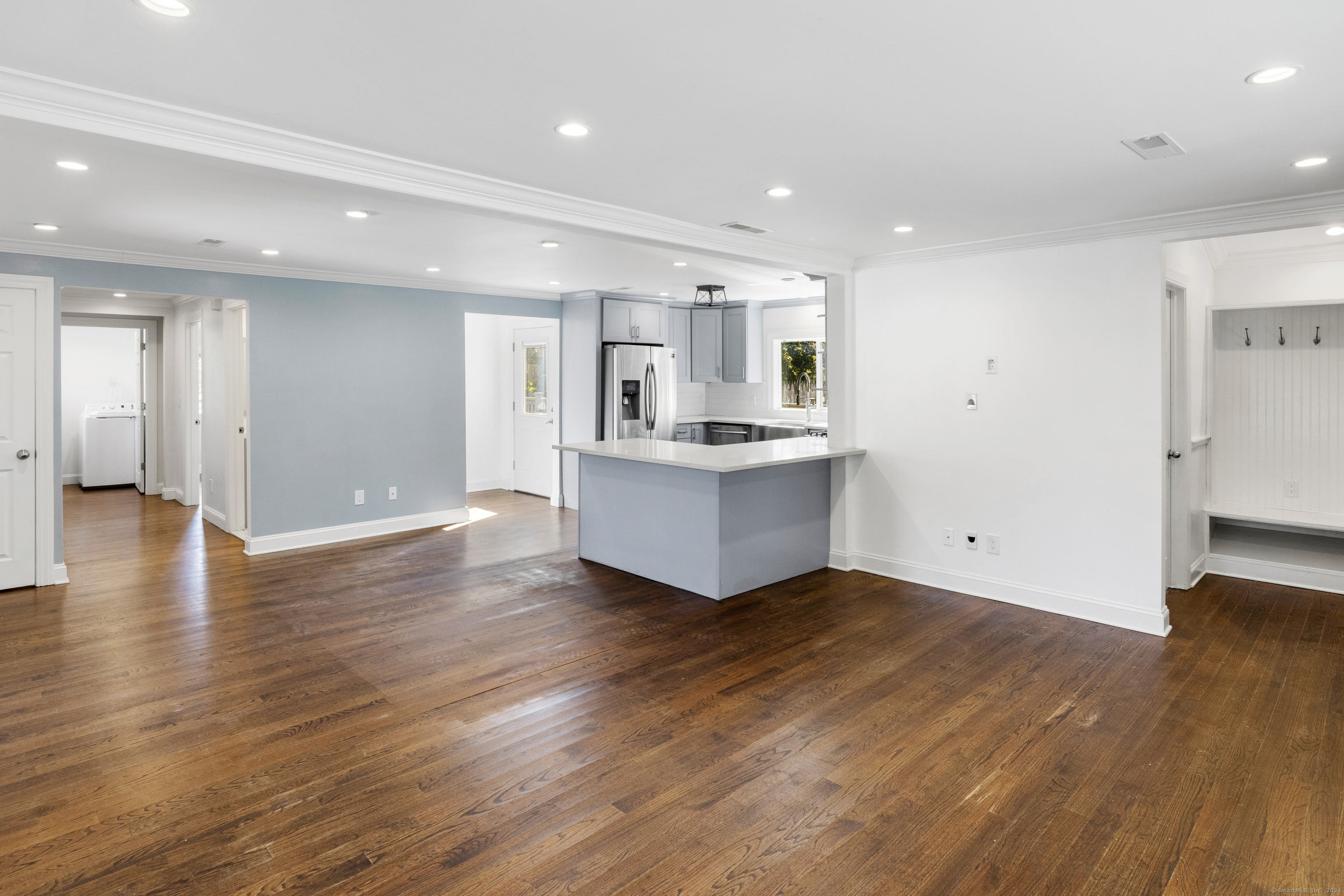 Rental Property at 47 Riverside Avenue, Norwalk, Connecticut - Bedrooms: 4 
Bathrooms: 3 
Rooms: 7  - $3,850 MO.