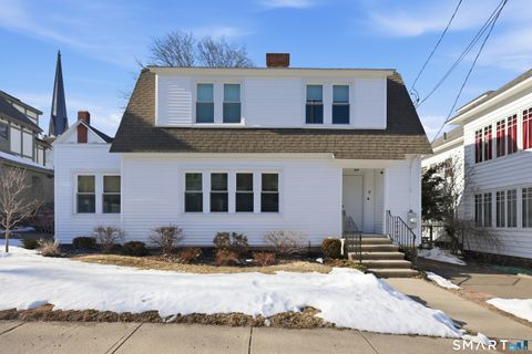 Photo of 8 Macdonough Place, Middletown, CT 06457 (MLS # 24156654)