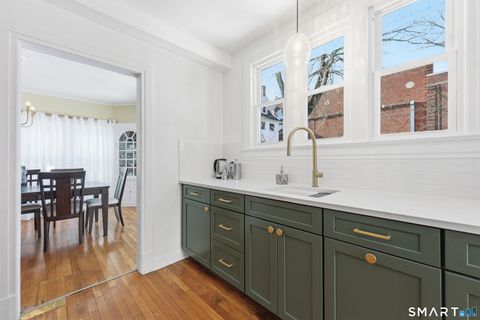 Tiny photo for 8 Macdonough Place, Middletown, CT 06457 (MLS # 24156654)