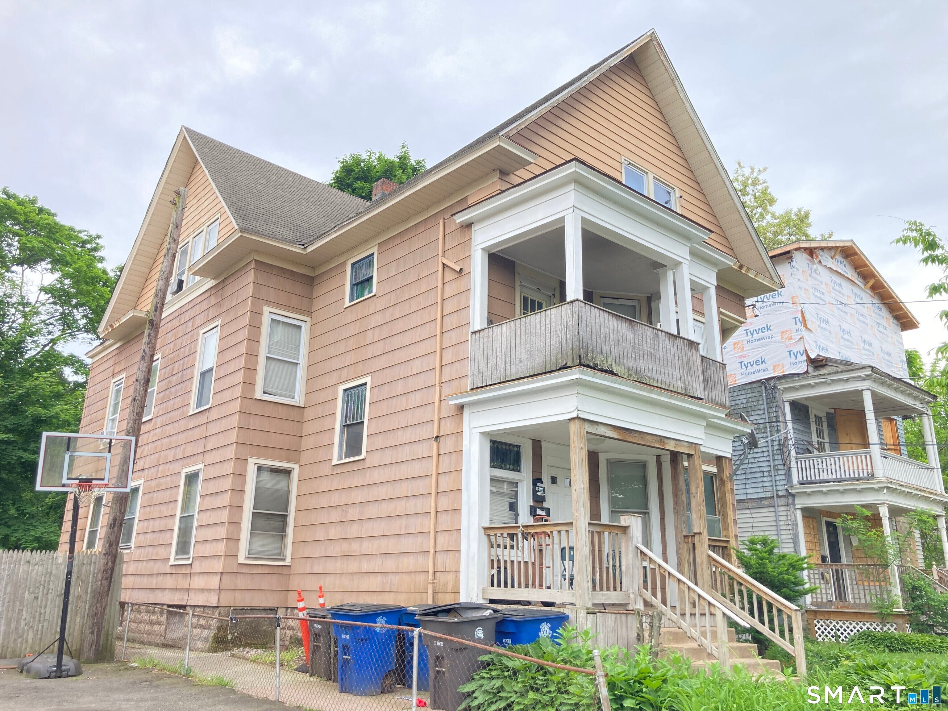 225 Winthrop Avenue