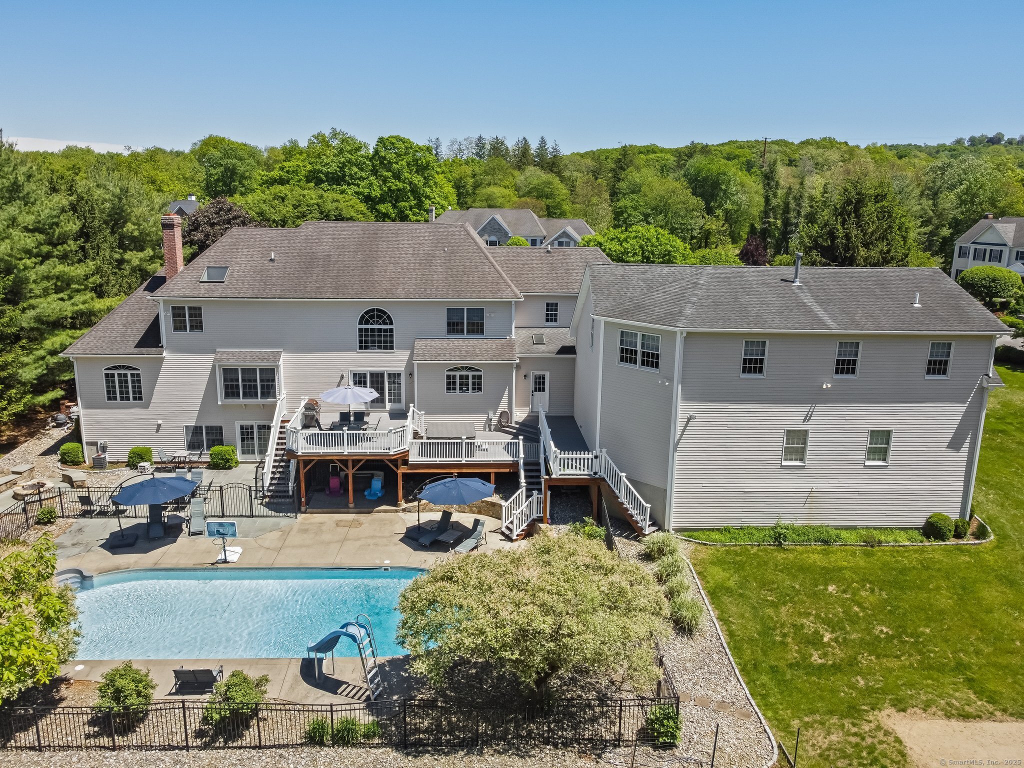 6 Pond View Drive