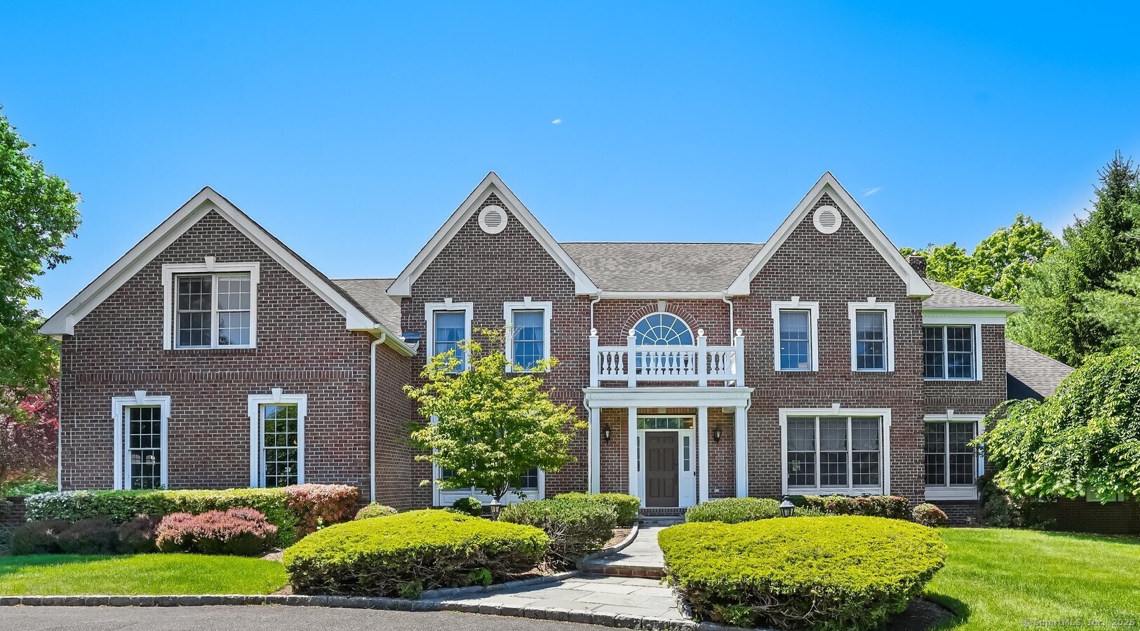 6 Pond View Drive