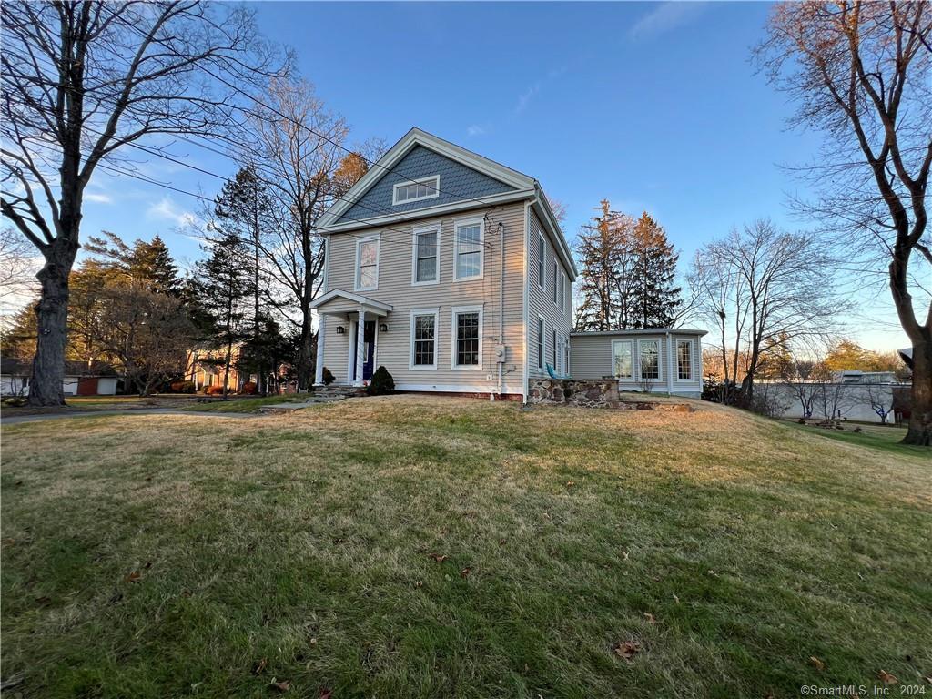 Rental Property at 2636 Albany Avenue, West Hartford, Connecticut - Bedrooms: 4 
Bathrooms: 3 
Rooms: 9  - $5,300 MO.