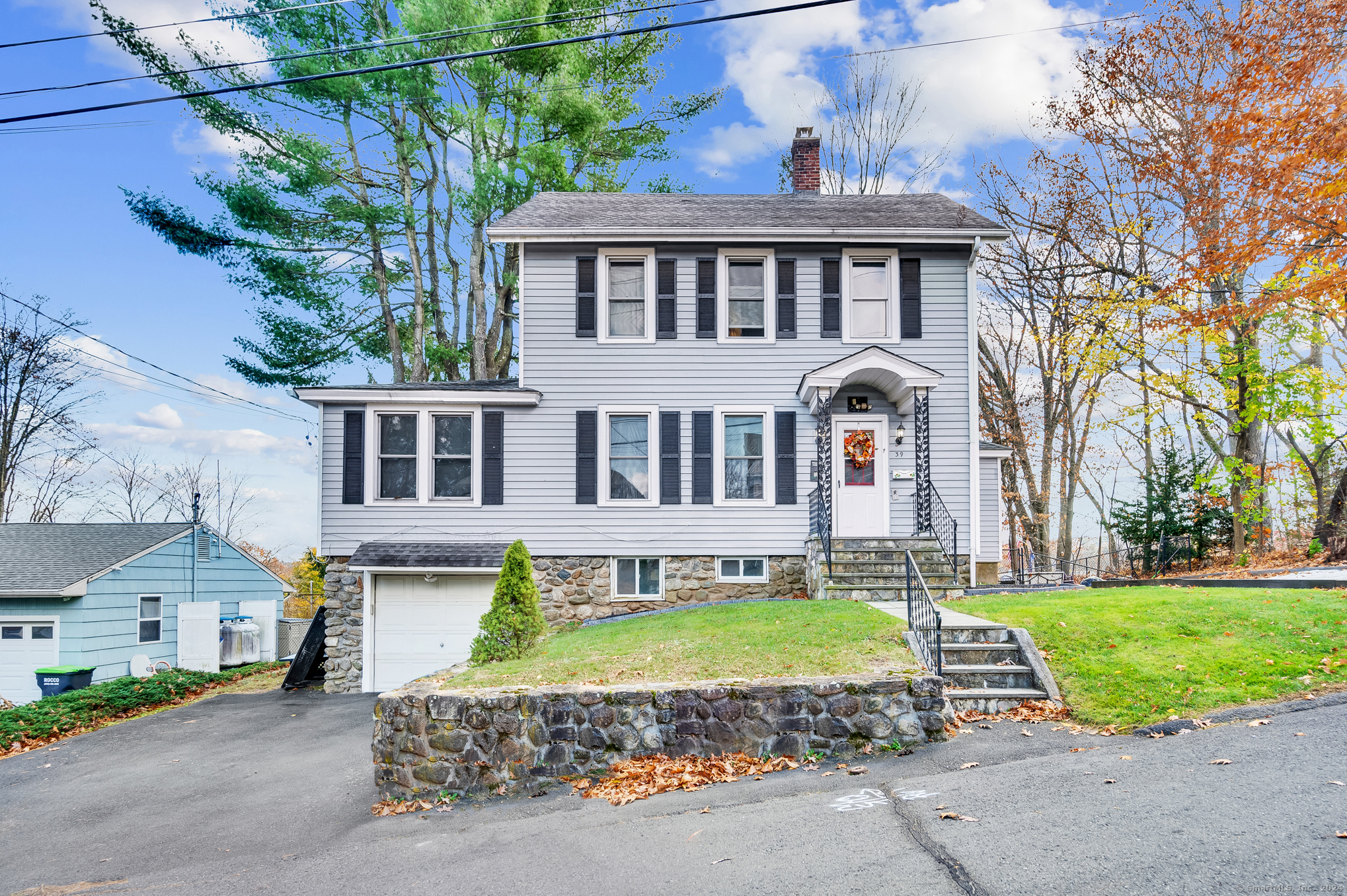 Property for Sale at 39 Manila Street, Watertown, Connecticut - Bedrooms: 3 
Bathrooms: 2 
Rooms: 7  - $309,000