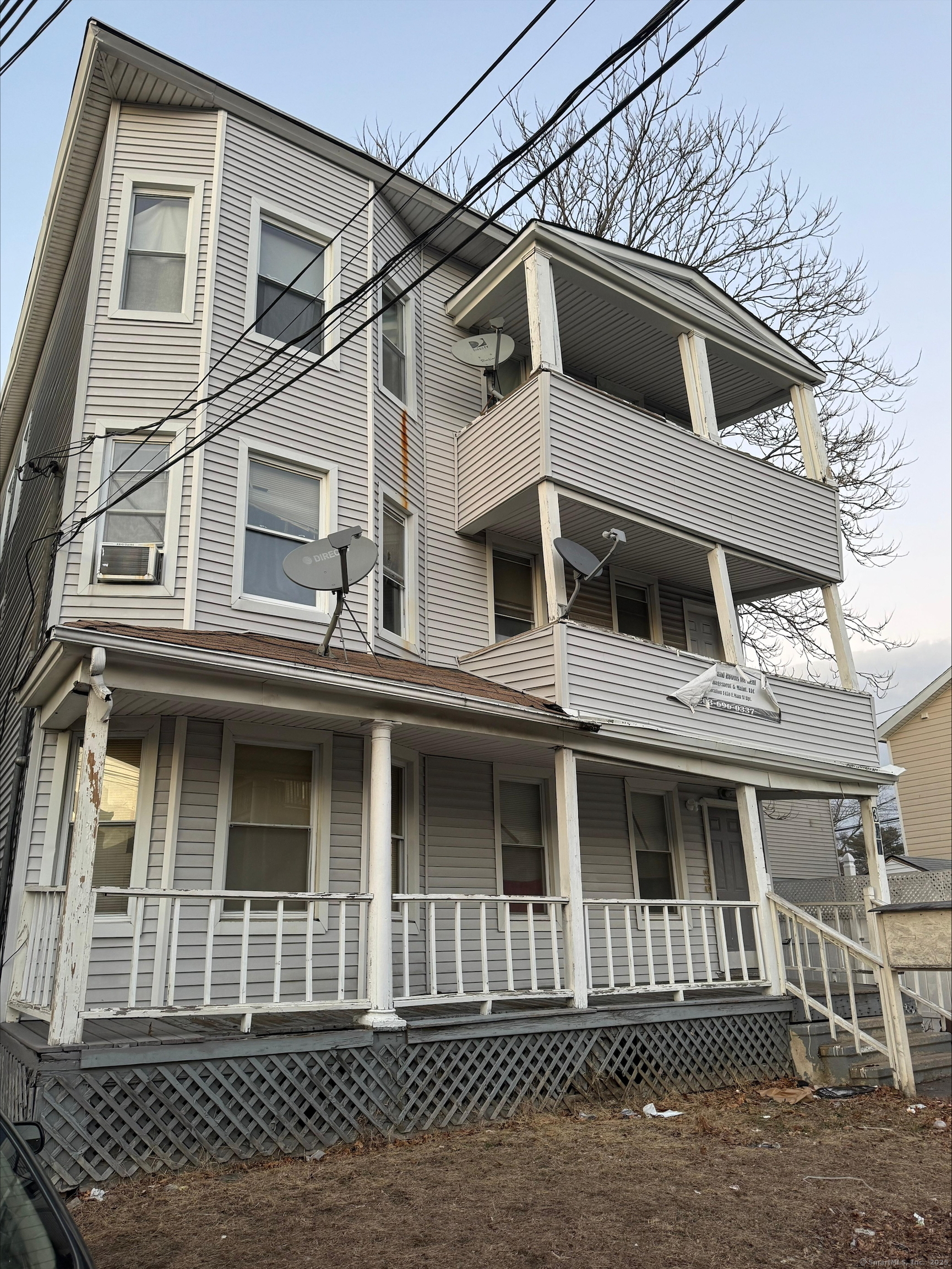 357 Pearl Street, Bridgeport, Connecticut - 10 Bedrooms  

10 Rooms - 