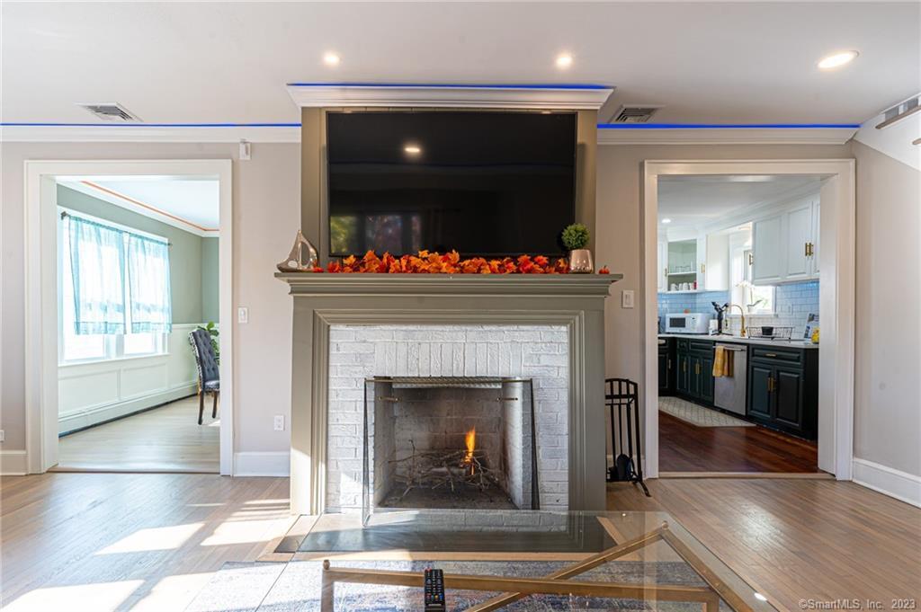 18 Fenway Street, Stamford, Connecticut image 2